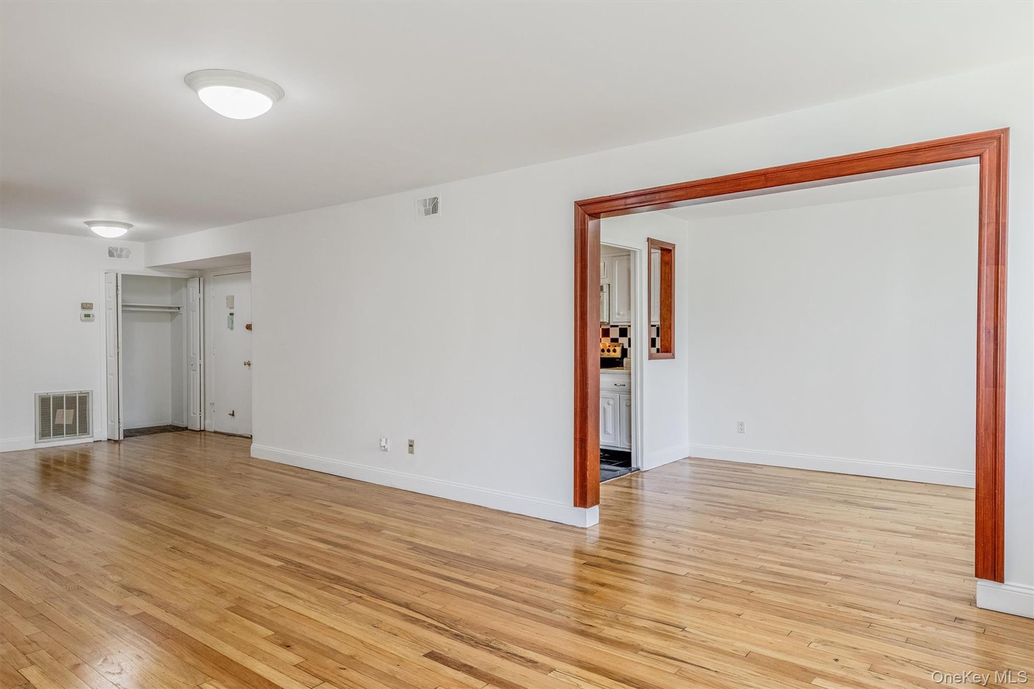 #12 photo, 523 Colony Drive, Hartsdale , NY 10530