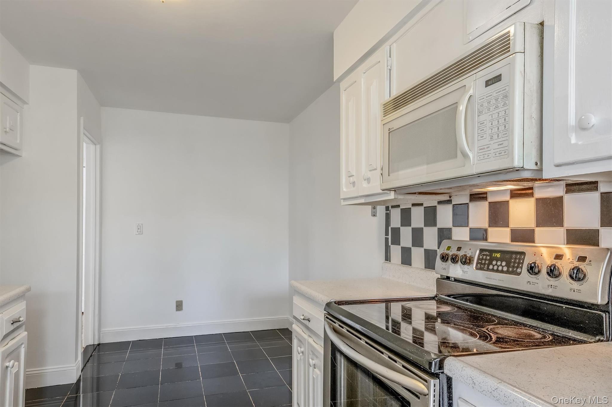 #20 photo, 523 Colony Drive, Hartsdale , NY 10530