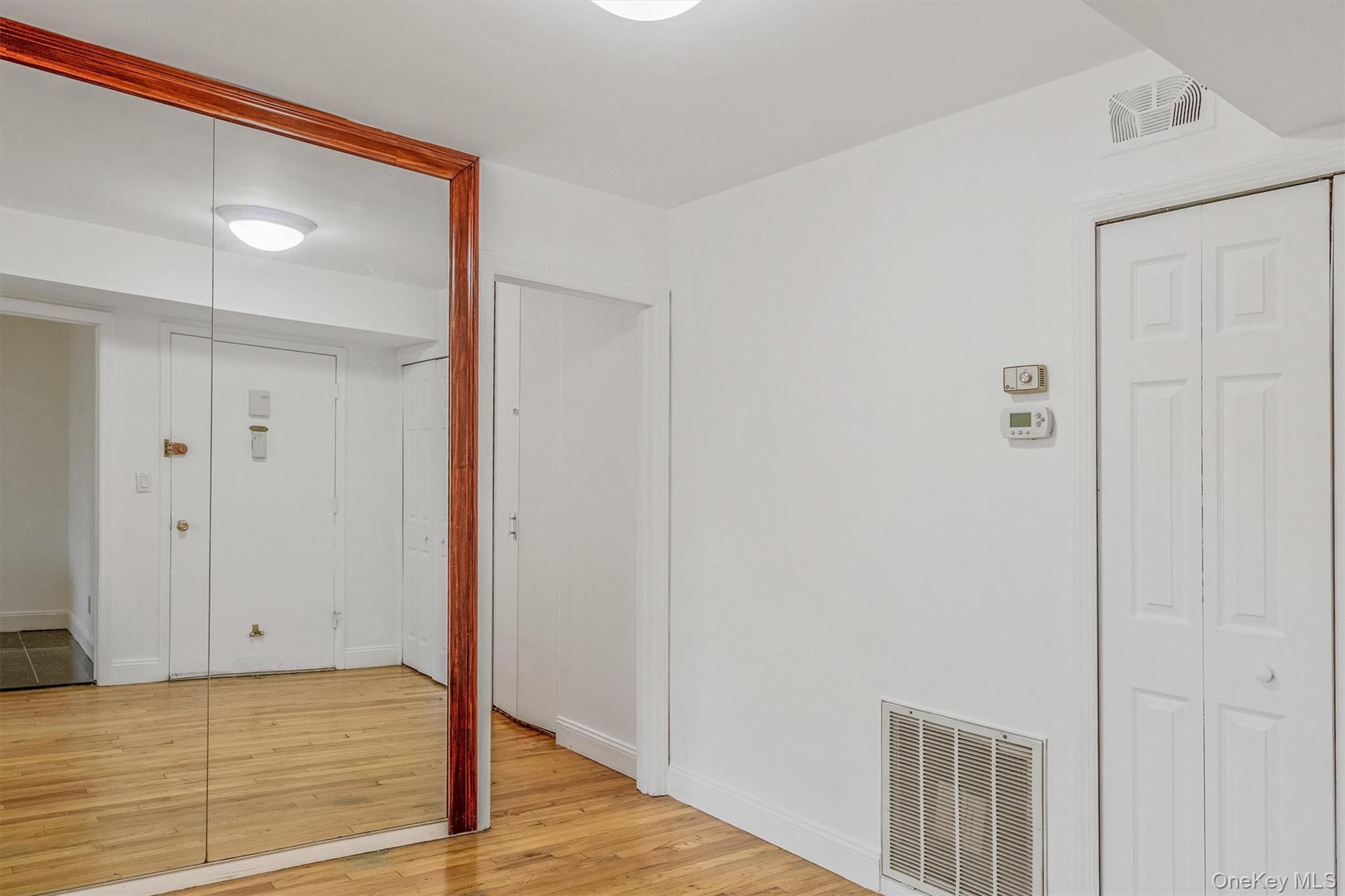 #5 photo, 523 Colony Drive, Hartsdale , NY 10530