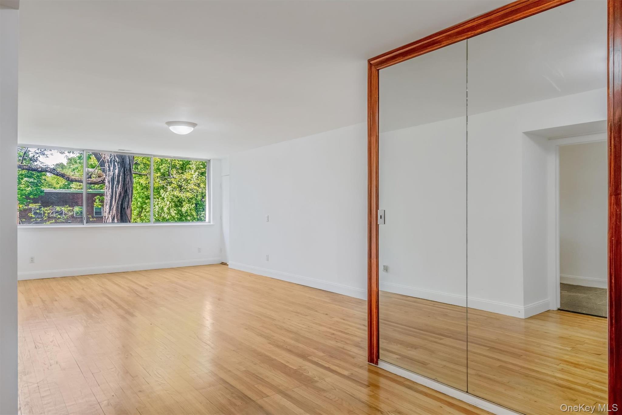 #6 photo, 523 Colony Drive, Hartsdale , NY 10530