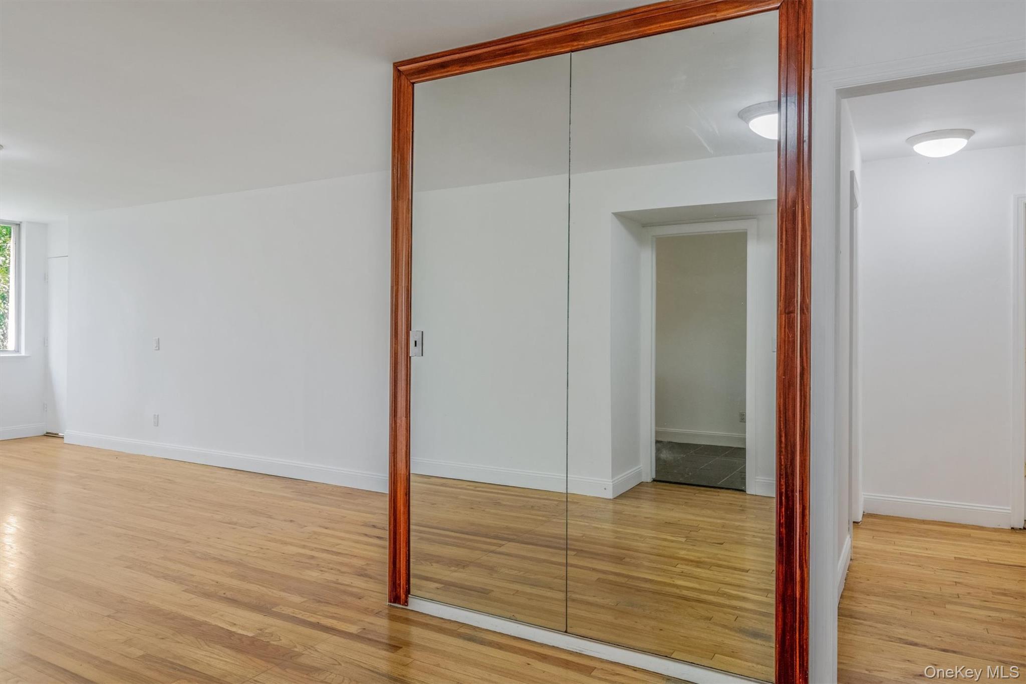 #7 photo, 523 Colony Drive, Hartsdale , NY 10530