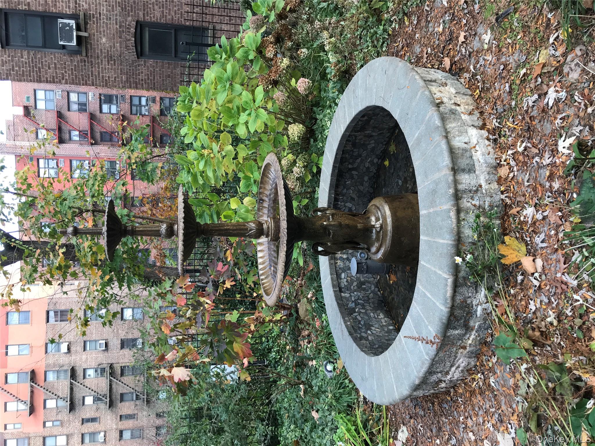 #15 photo, 83-75 118th Street, クイーンズ区 Kew Gardens , NY 11415