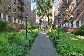 #16 photo, 83-75 118th Street, クイーンズ区 Kew Gardens , NY 11415