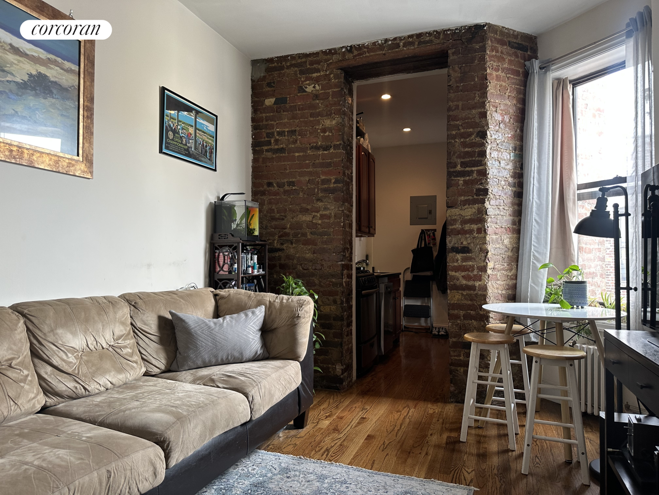 #1 photo, 215 E 4TH Street, East Village , NY 10009