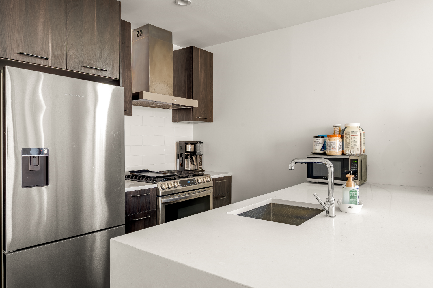 #8 photo, 738 GRAND Street, ブルックリン区 Williamsburg,South , NY 11211