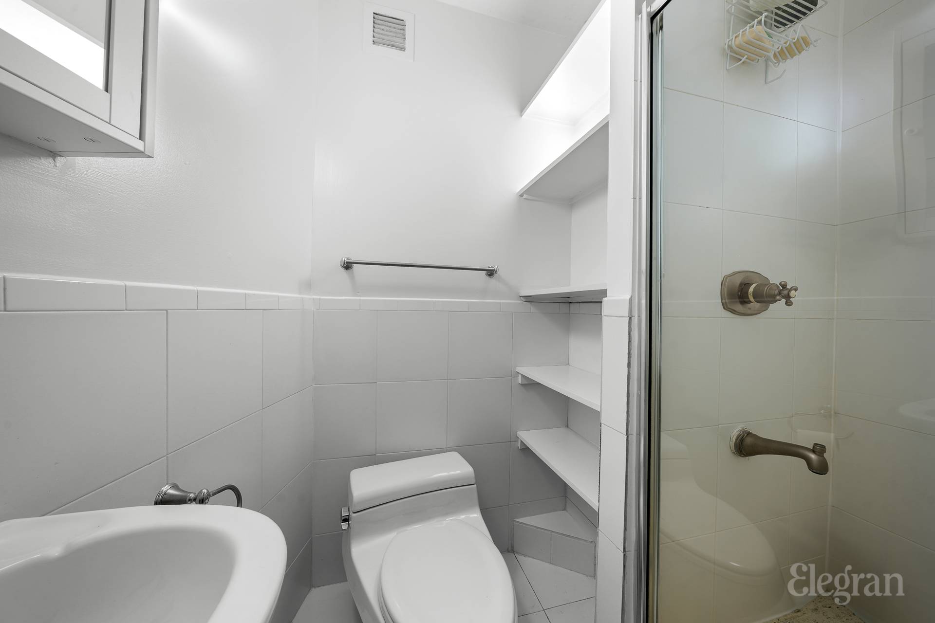 #19 photo, 330 E 38th Street, マンハッタン Murray Hill , NY 10016