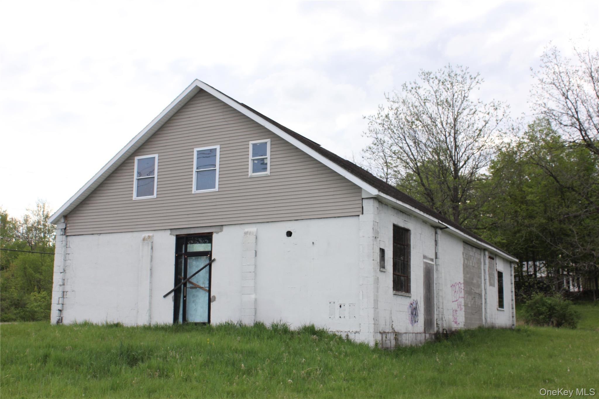 #11 photo, 850 Route 211, Middletown , NY 10940