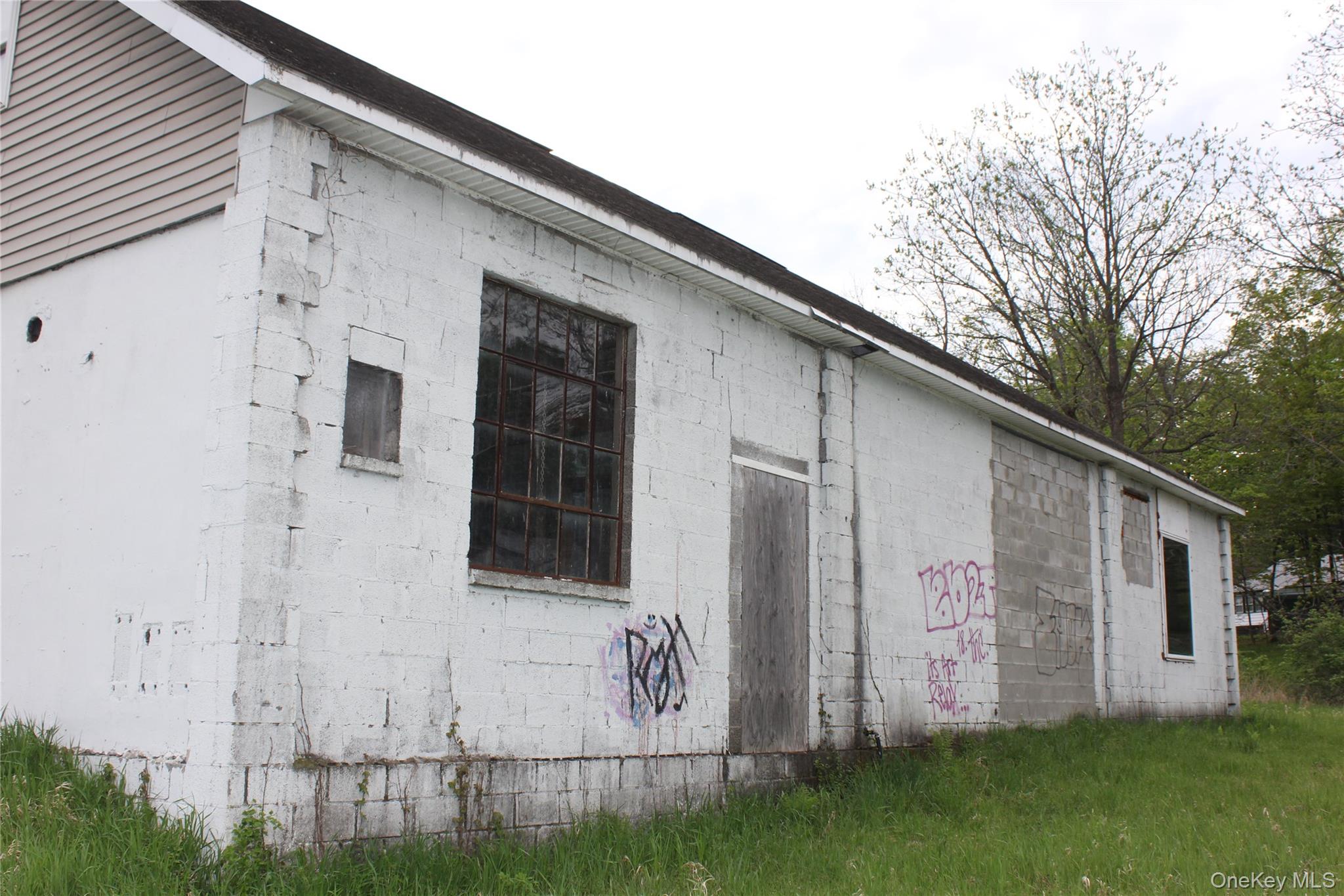 #13 photo, 850 Route 211, Middletown , NY 10940