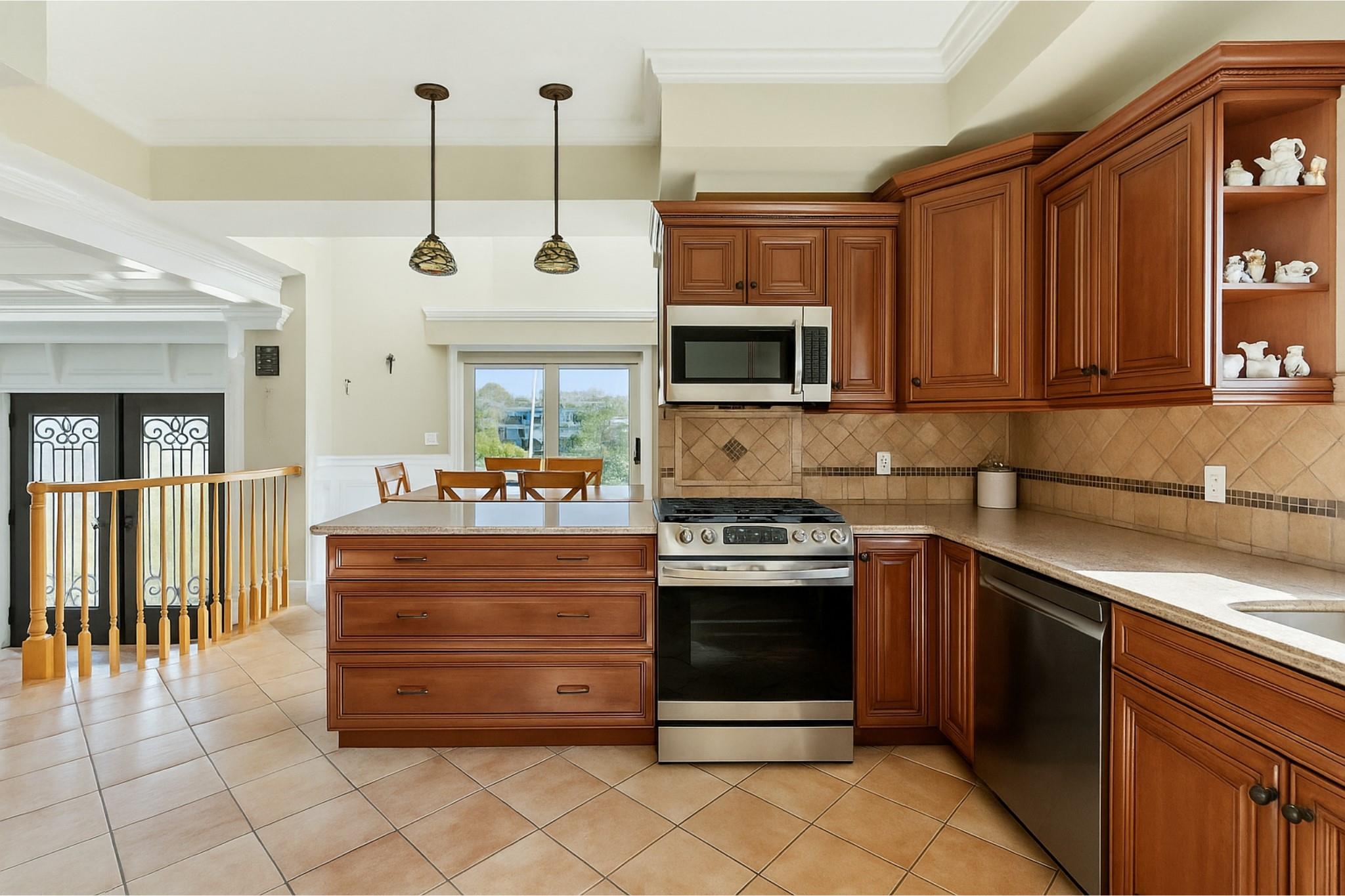 #10 photo, 2035 Sans Avenue, ナッソー郡 Merrick , NY 11566