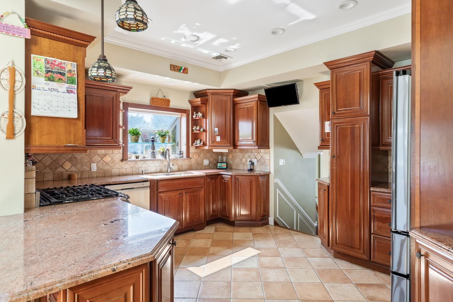 #11 photo, 2035 Sans Avenue, ナッソー郡 Merrick , NY 11566