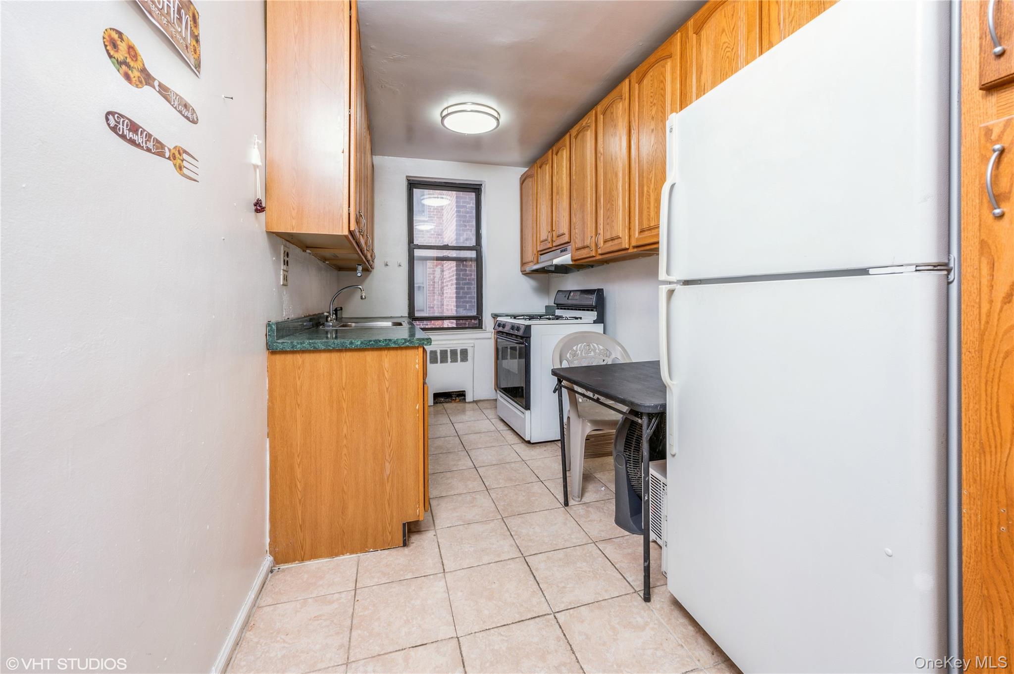 #4 photo, 745 E 231 Street, Bronx , NY 10466