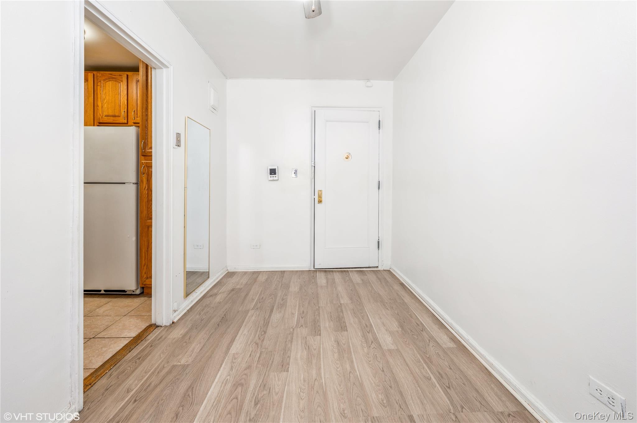 #8 photo, 745 E 231 Street, Bronx , NY 10466