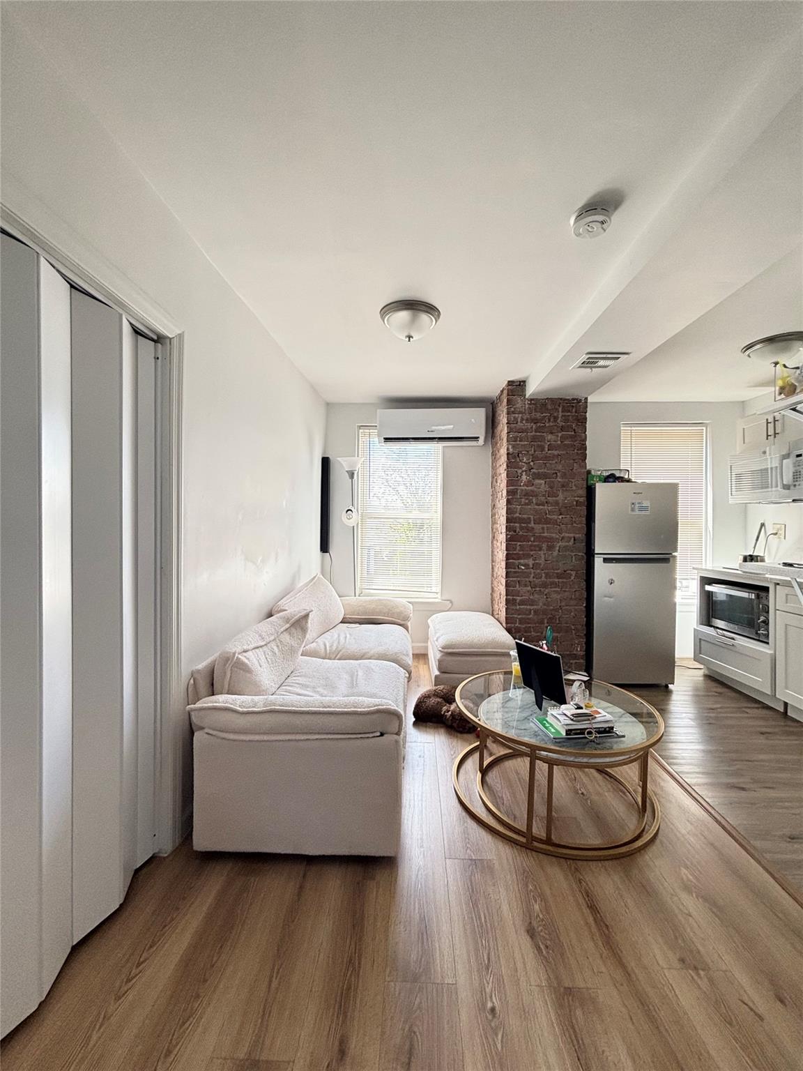 #13 photo, 1058 Burke Avenue, Bronx , NY 10469