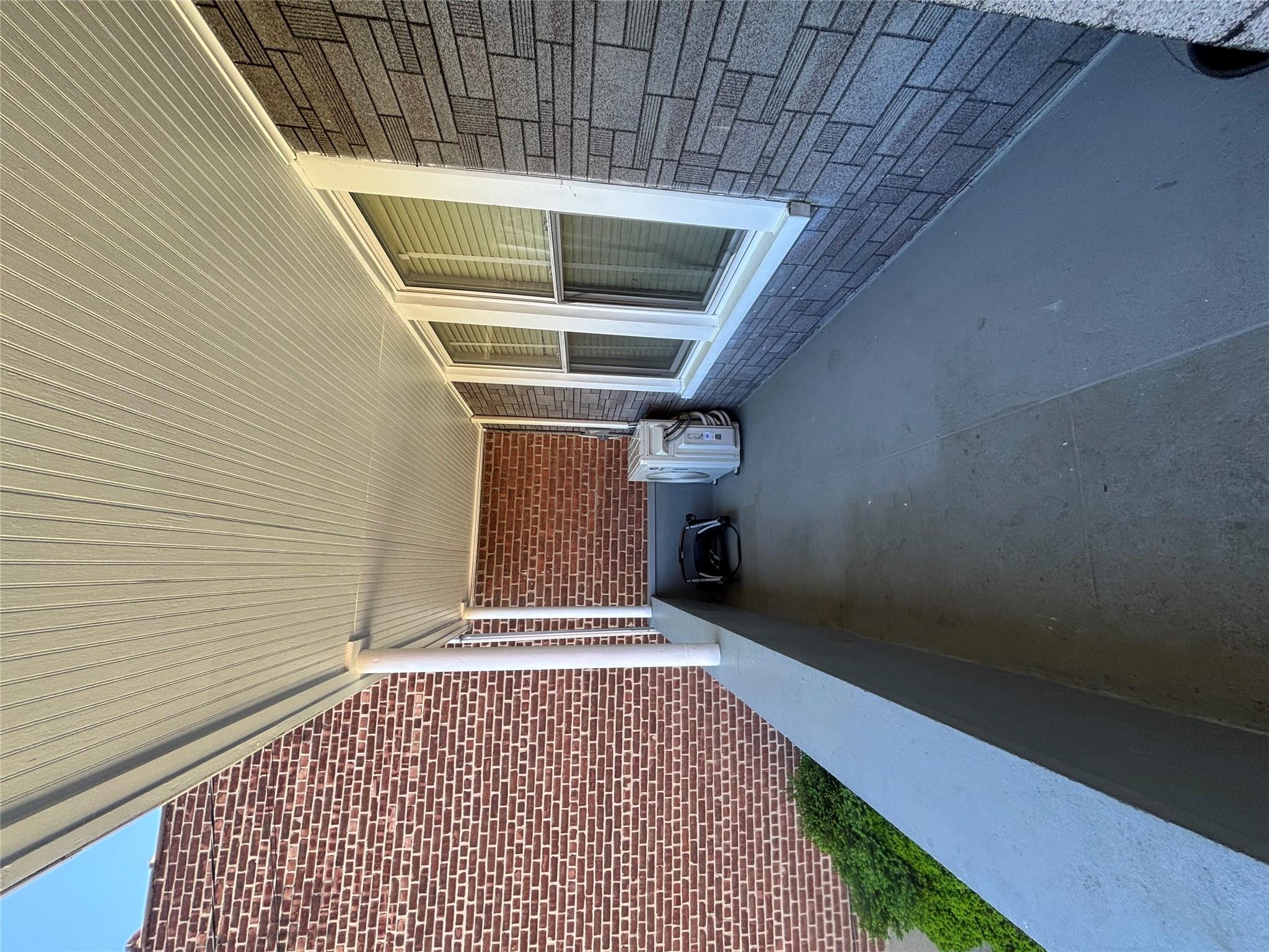 #4 photo, 1058 Burke Avenue, Bronx , NY 10469