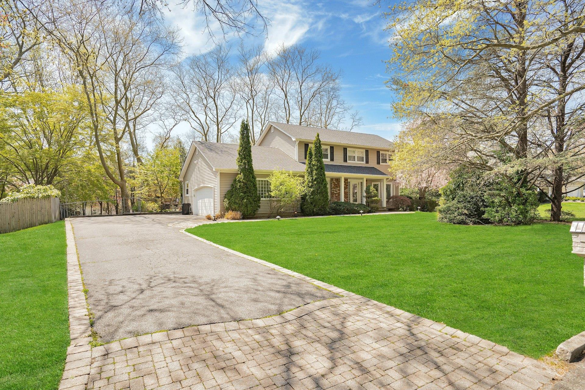 #1 photo, 8 Bayard Drive, Dix Hills , NY 11746
