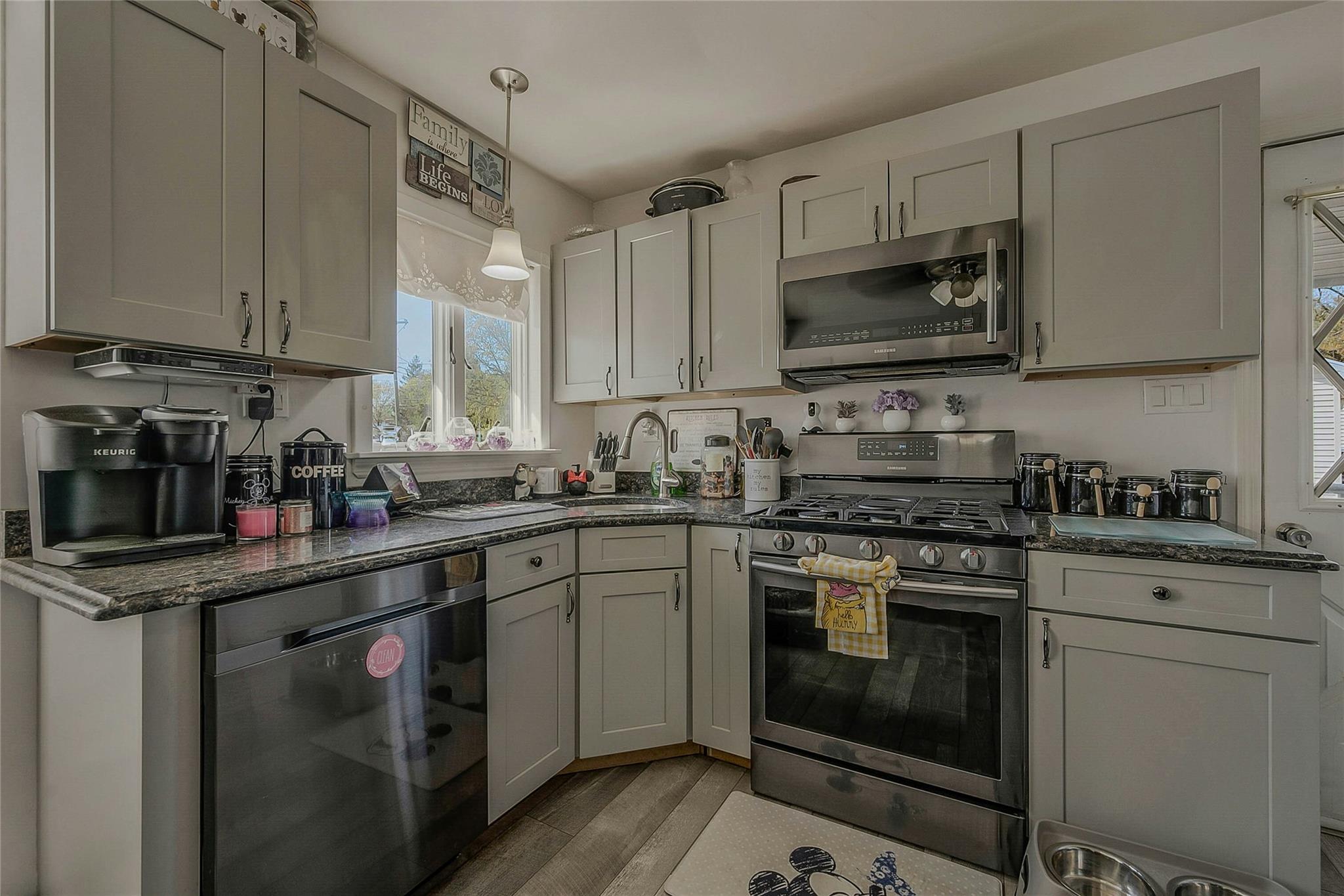 #6 photo, 203 N Coleman Road, サフォーク郡 Centereach , NY 11720