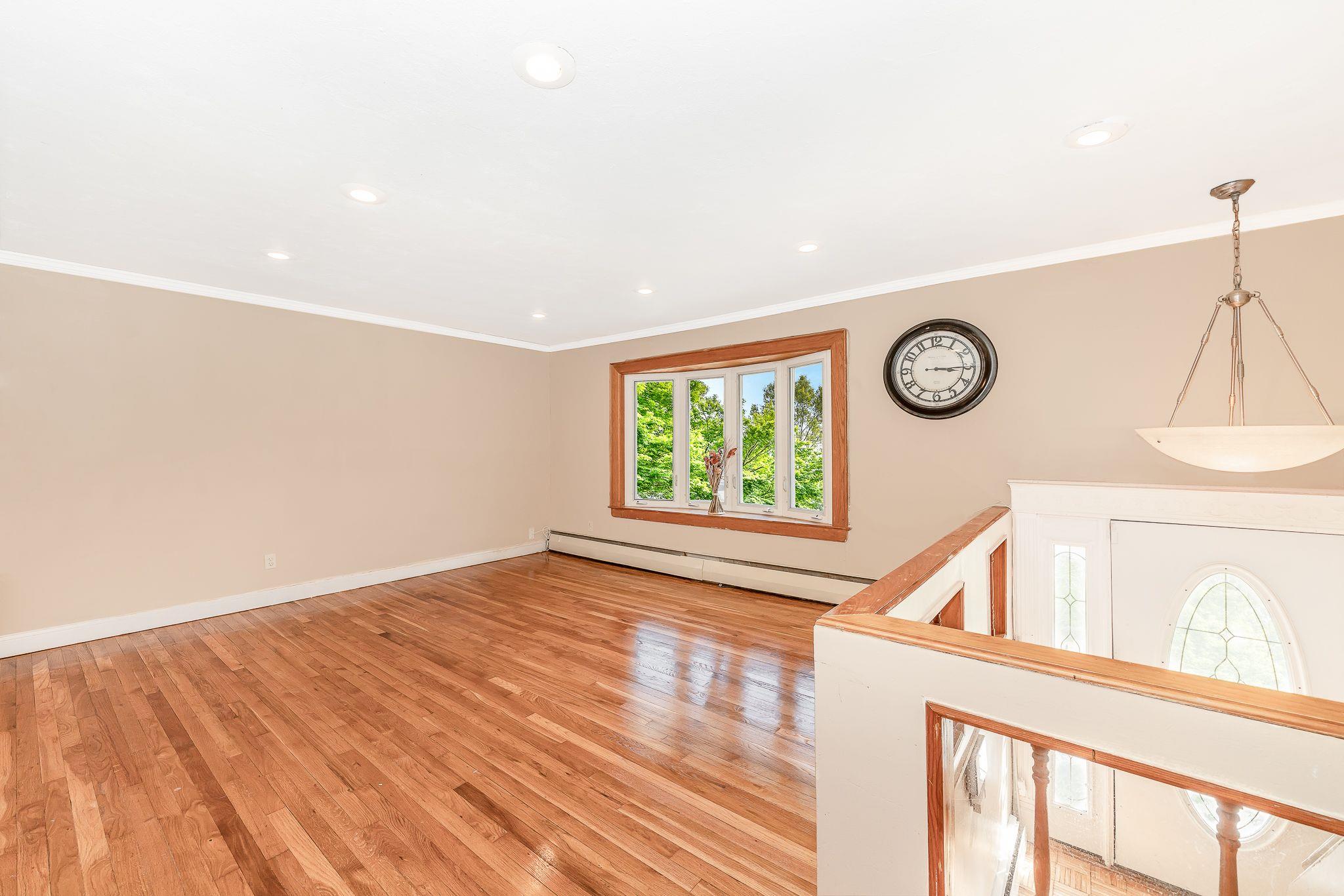 #6 photo, 47 Briarwood Road, サフォーク郡 Wheatley Heights , NY 11798