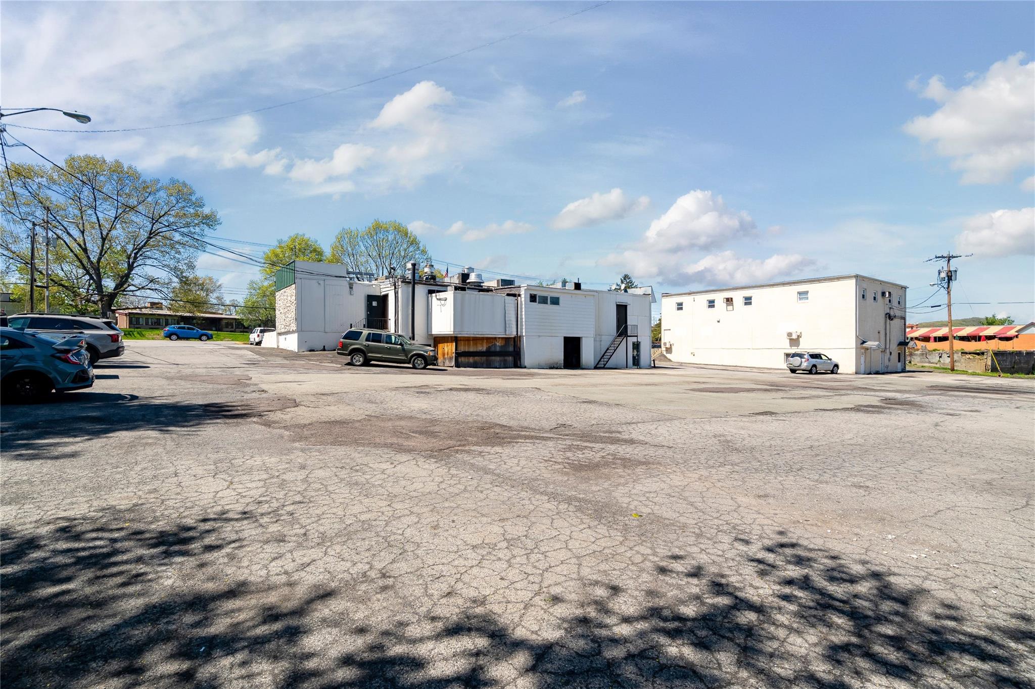 #18 photo, 351 Windsor Highway, New Windsor , NY 12553