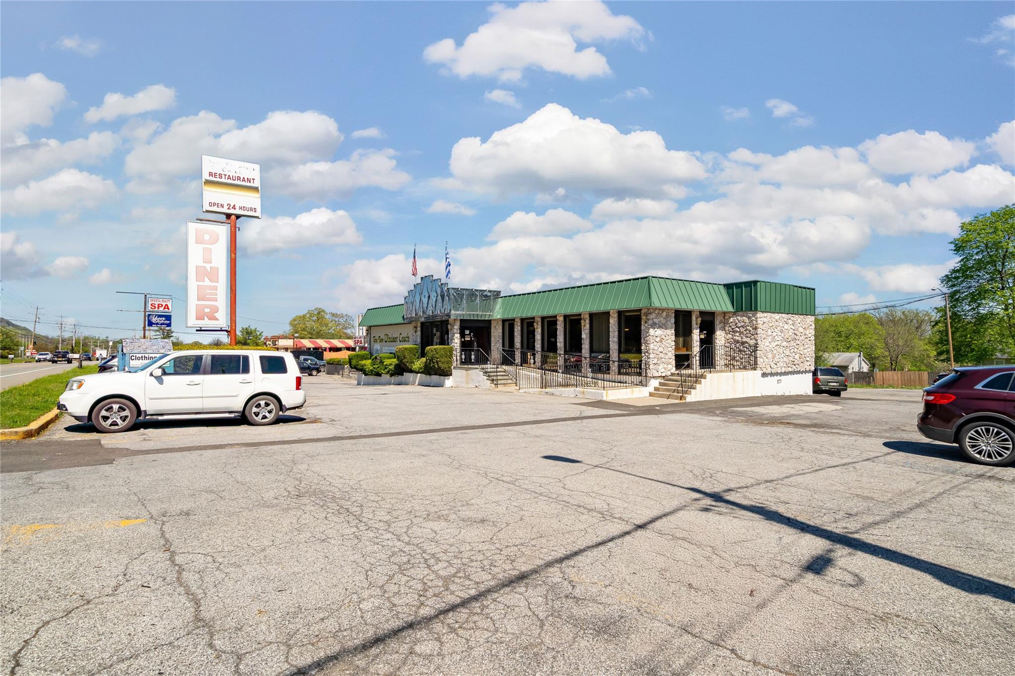 #19 photo, 351 Windsor Highway, New Windsor , NY 12553