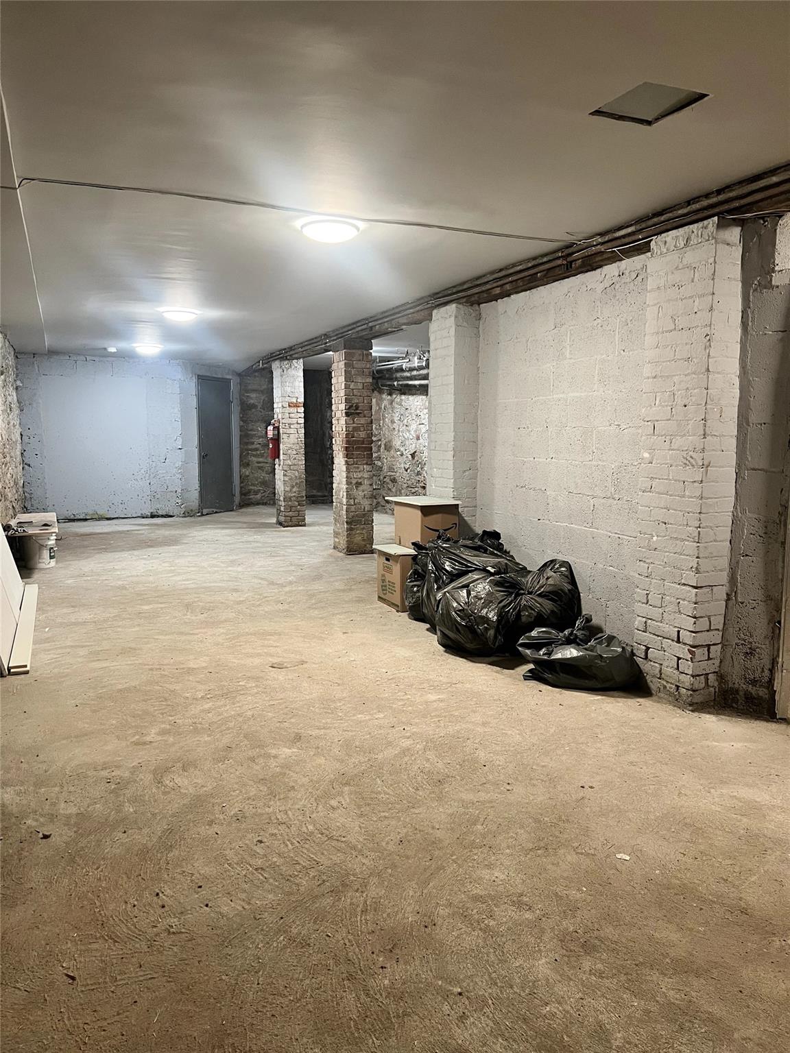 #11 photo, 98 Kingston Avenue, ブルックリン区 Brooklyn , NY 11213