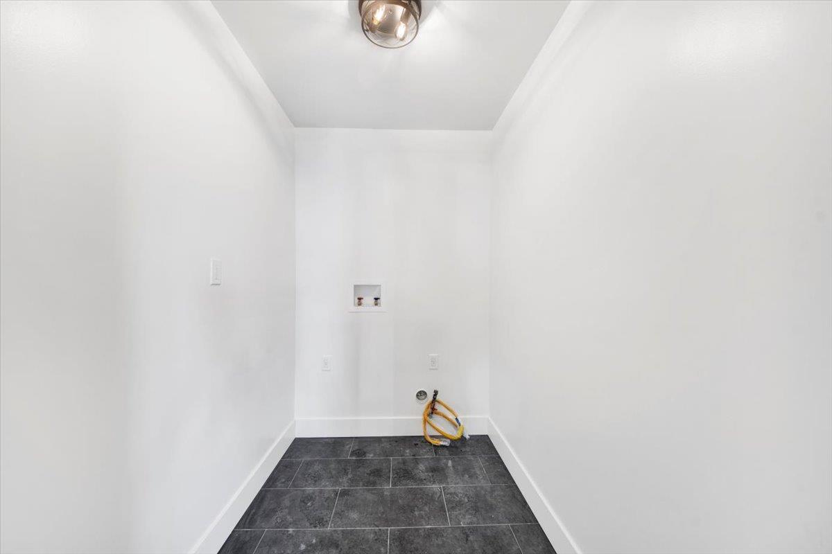 #16 photo, 169 Bretton Road, Yonkers , NY 10710