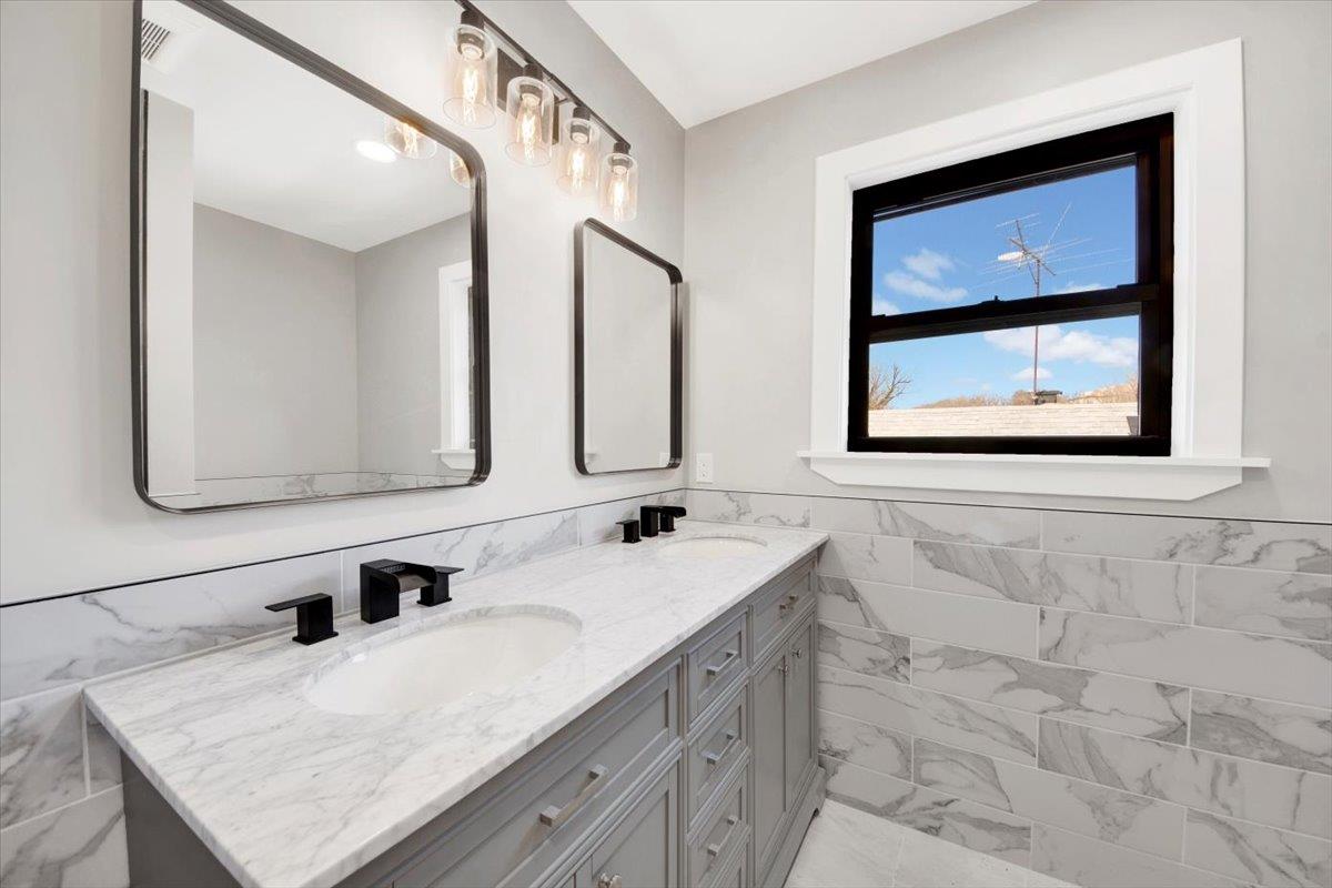 #18 photo, 169 Bretton Road, Yonkers , NY 10710