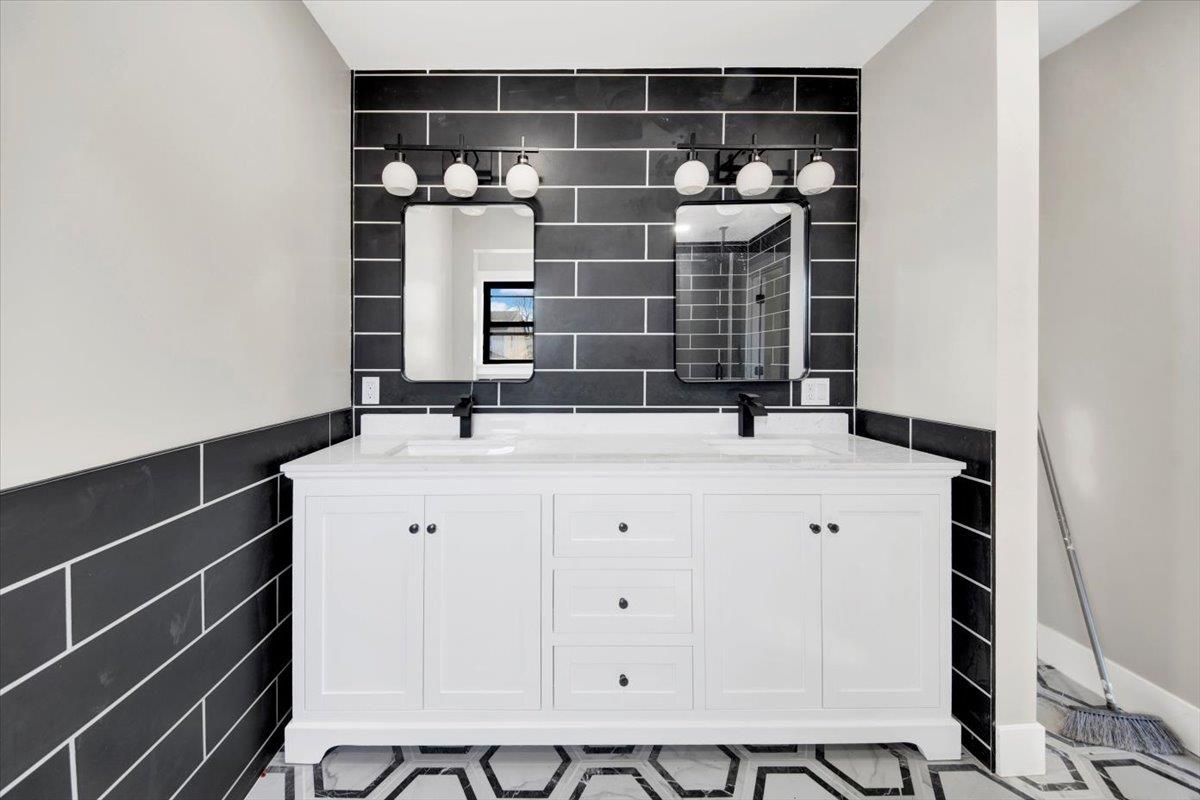 #20 photo, 169 Bretton Road, Yonkers , NY 10710