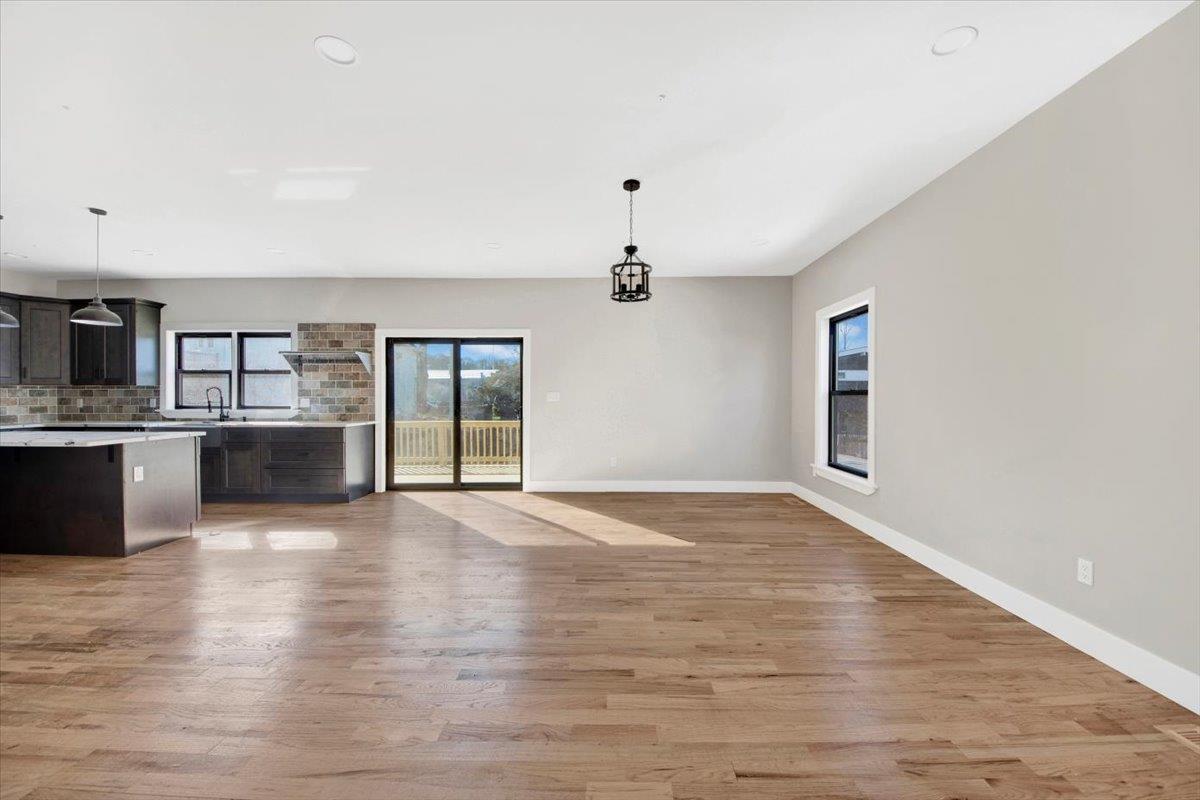 #5 photo, 169 Bretton Road, Yonkers , NY 10710