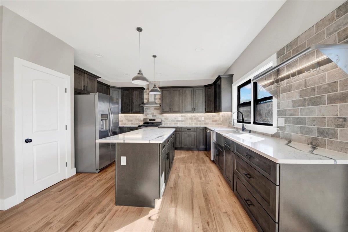 #6 photo, 169 Bretton Road, Yonkers , NY 10710