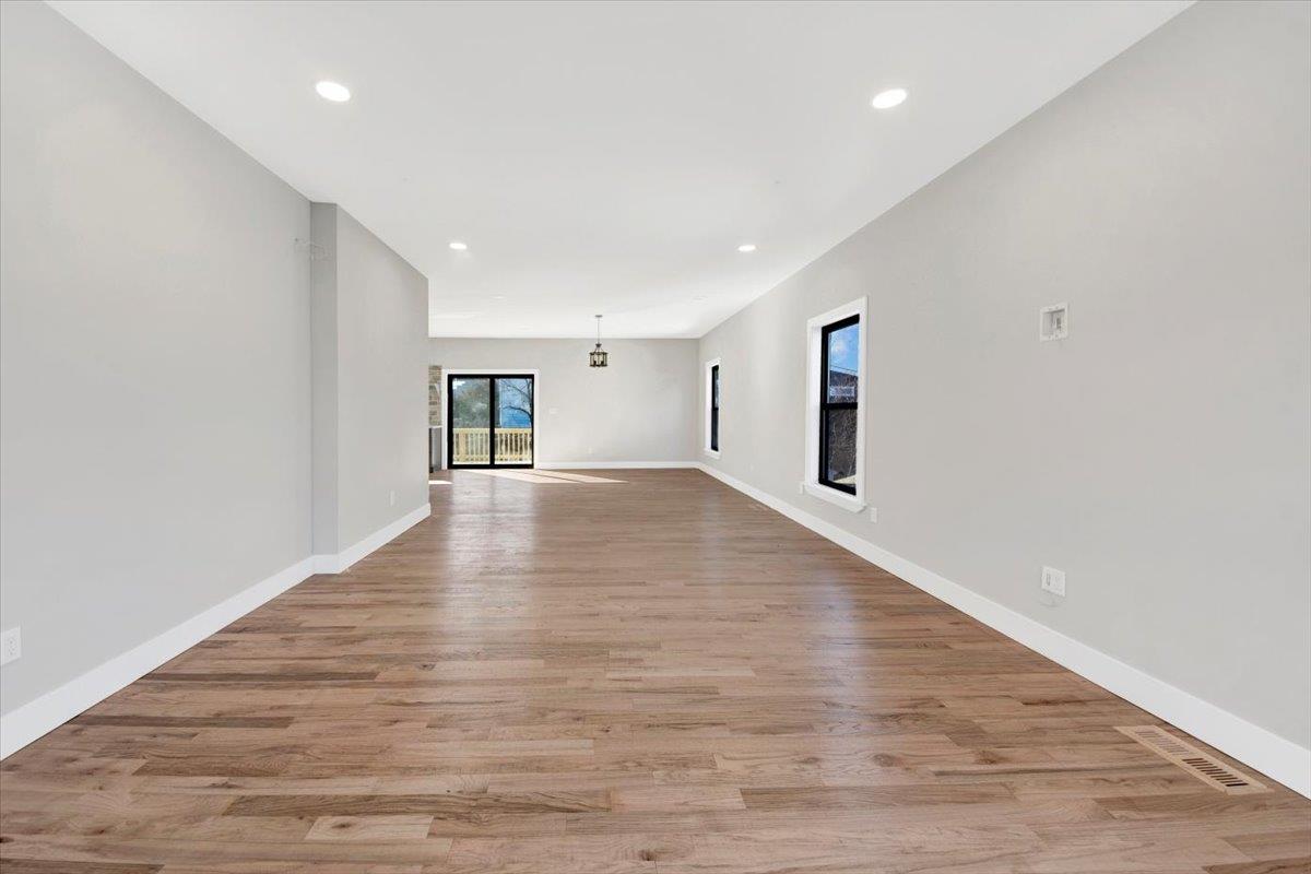 #8 photo, 169 Bretton Road, Yonkers , NY 10710