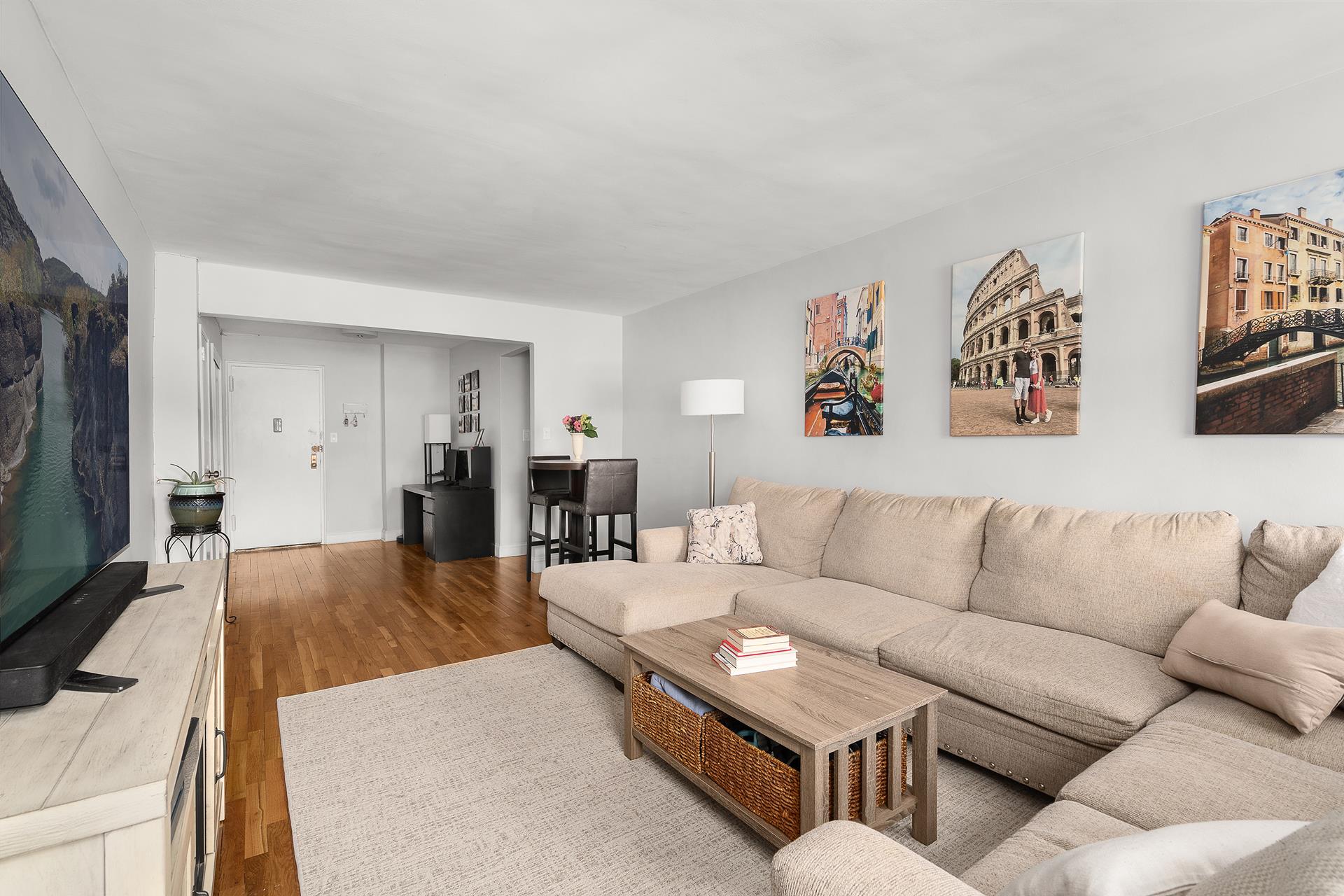 #4 photo, 414 ELMWOOD Avenue, ブルックリン区 Midwood , NY 11230