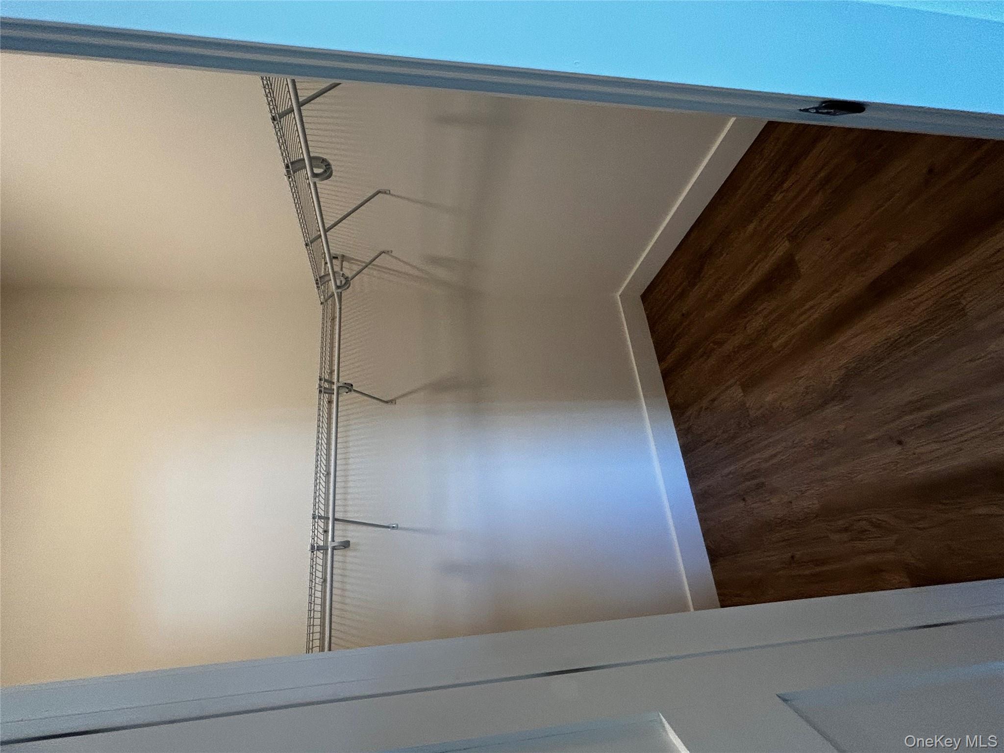 #8 photo, 4180 Sunrise Highway, サフォーク郡 Oakdale , NY 11769