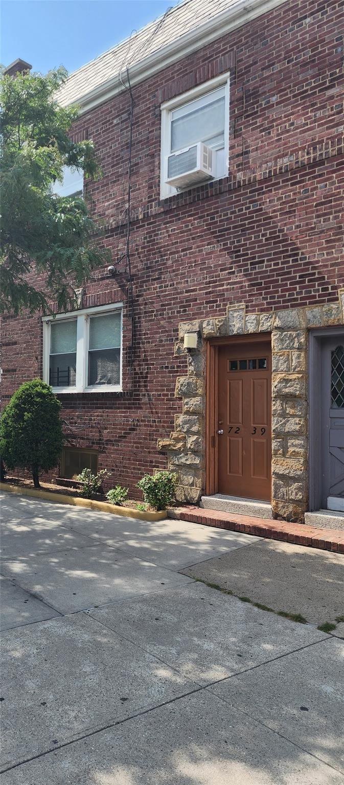 #1 photo, 7239 Myrtle Avenue, Glendale , NY 11385