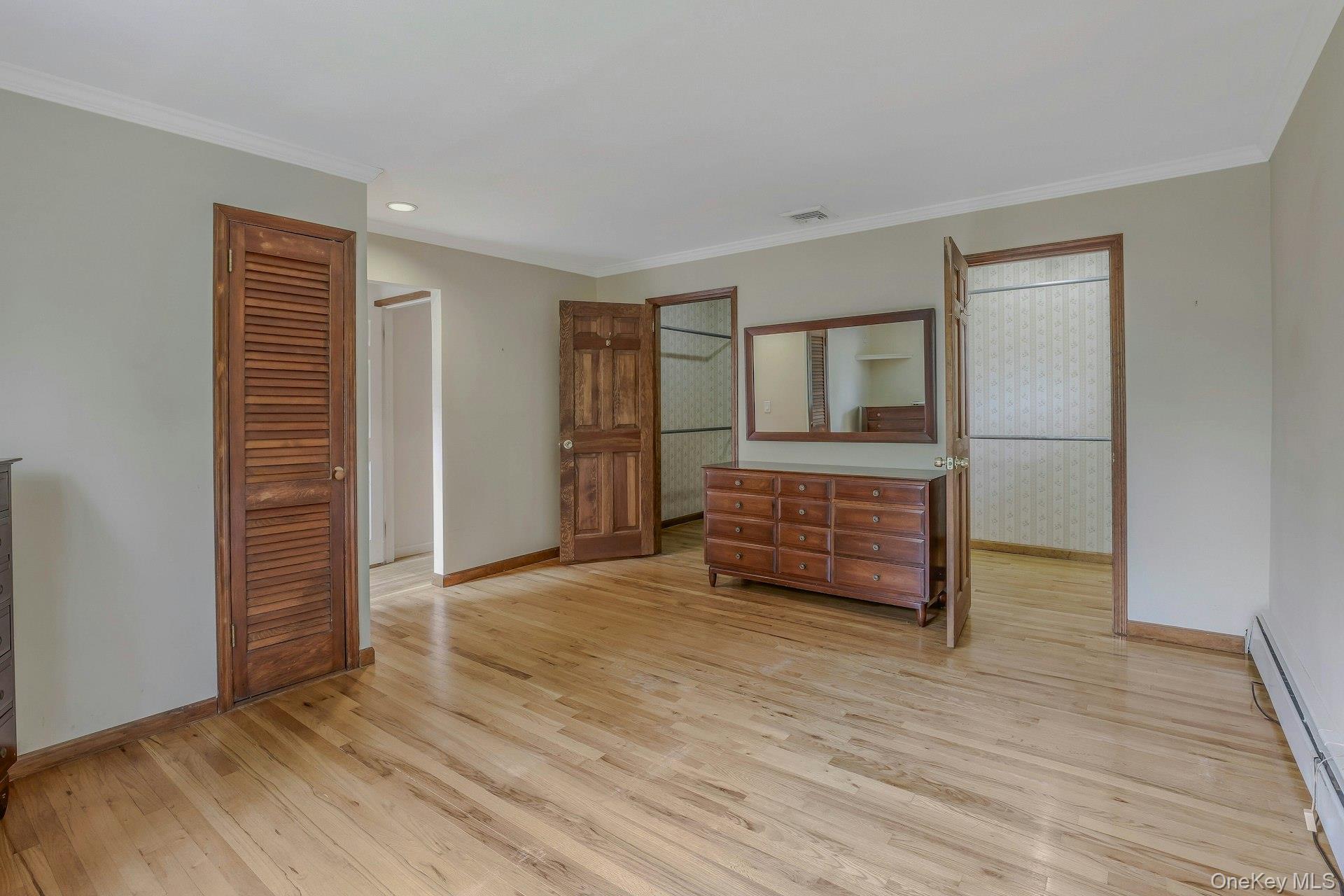 #11 photo, 43 Floyd Place, ناسو East Norwich , NY 11732