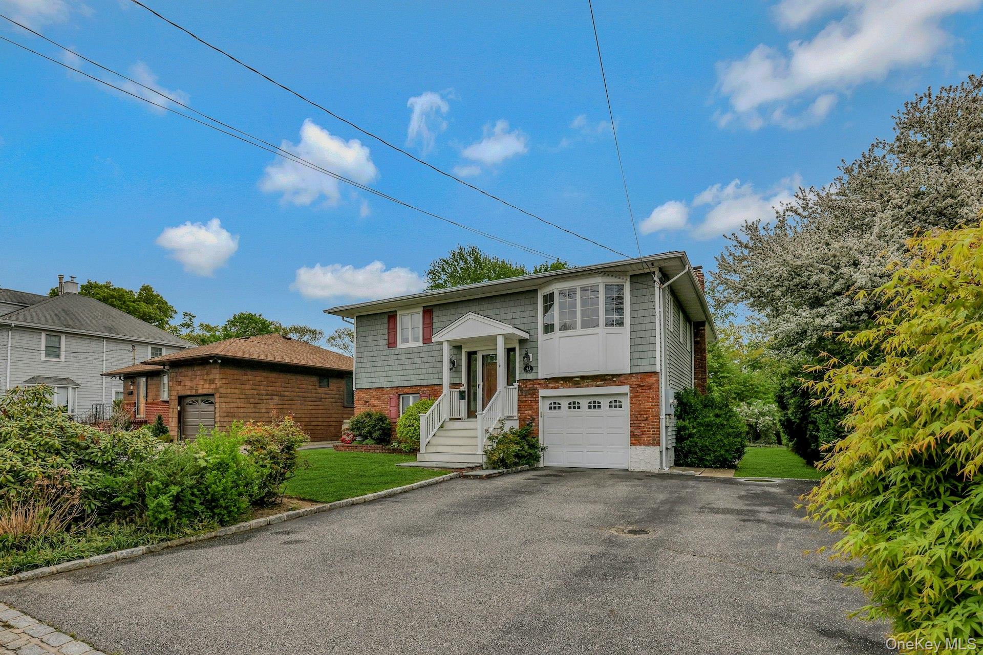 #3 photo, 43 Floyd Place, ناسو East Norwich , NY 11732