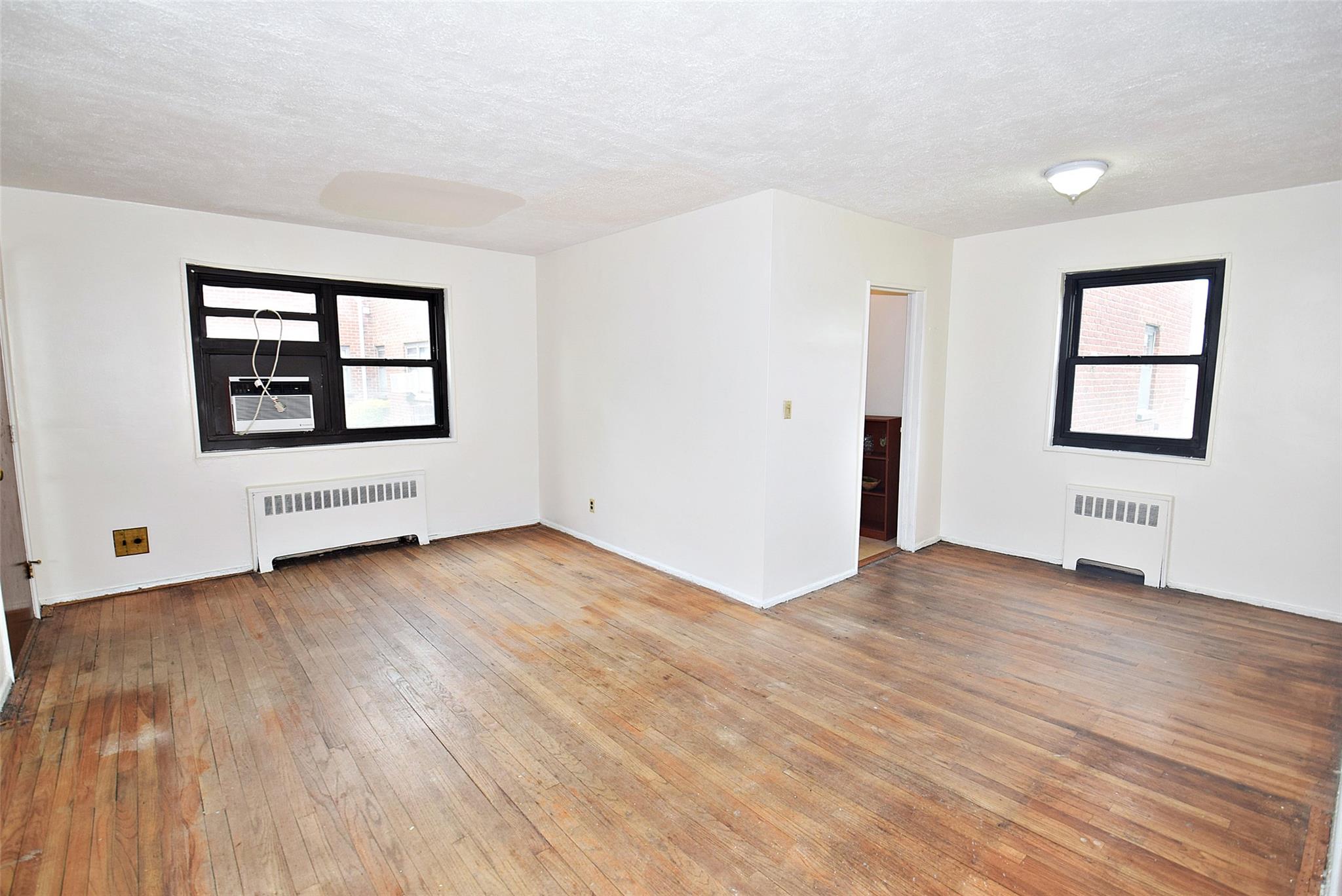 #5 photo, 163-49 Willets Pt Boulevard, Whitestone , NY 11357