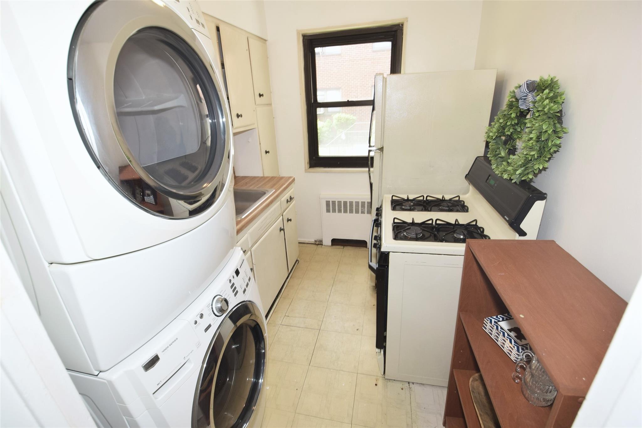 #7 photo, 163-49 Willets Pt Boulevard, Whitestone , NY 11357