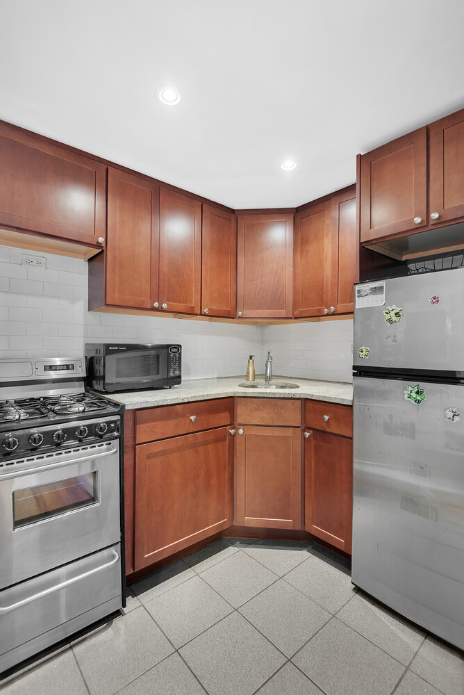 #4 photo, 304 W 88TH Street, マンハッタン Upper West Side , NY 10024