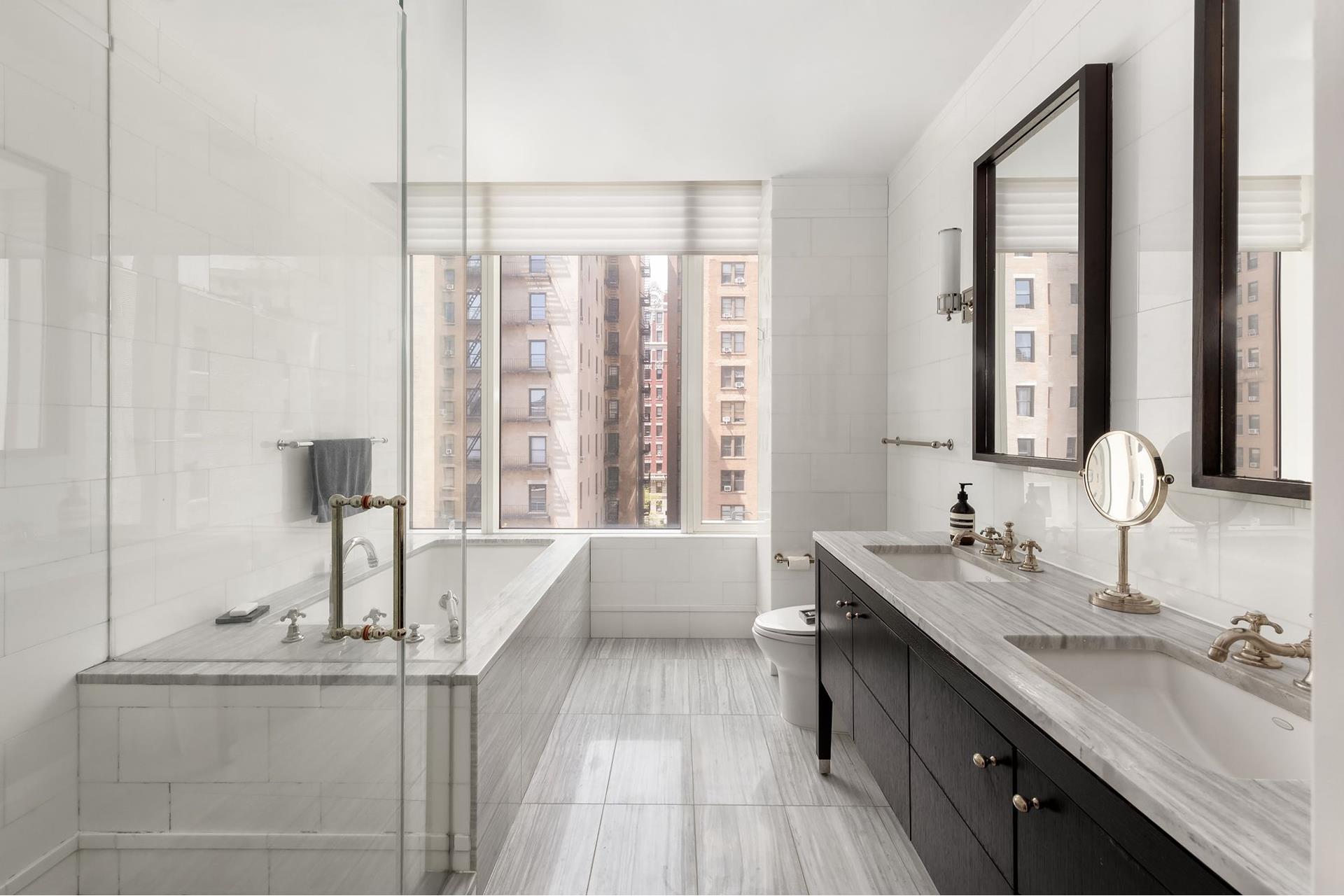 #8 photo, 245 W 99TH Street, マンハッタン Upper West Side , NY 10025