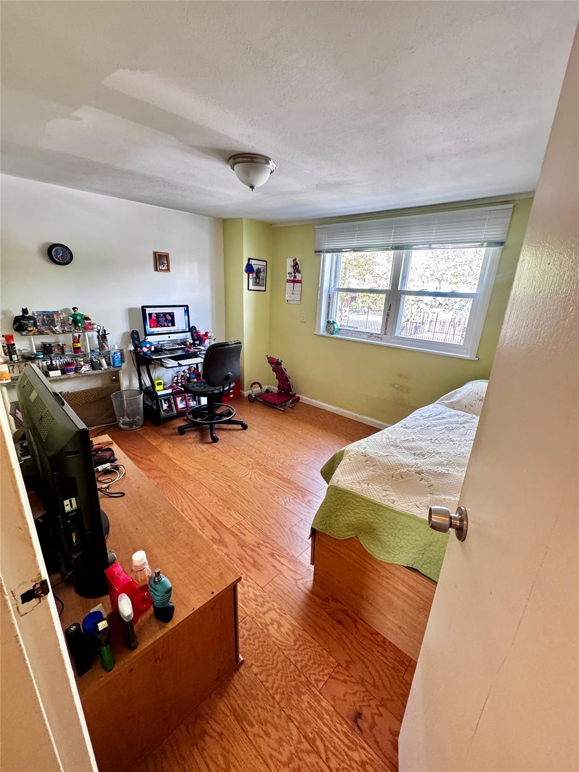 #11 photo, 87-17 95th Ave, クイーンズ区 Ozone Park , NY 11416