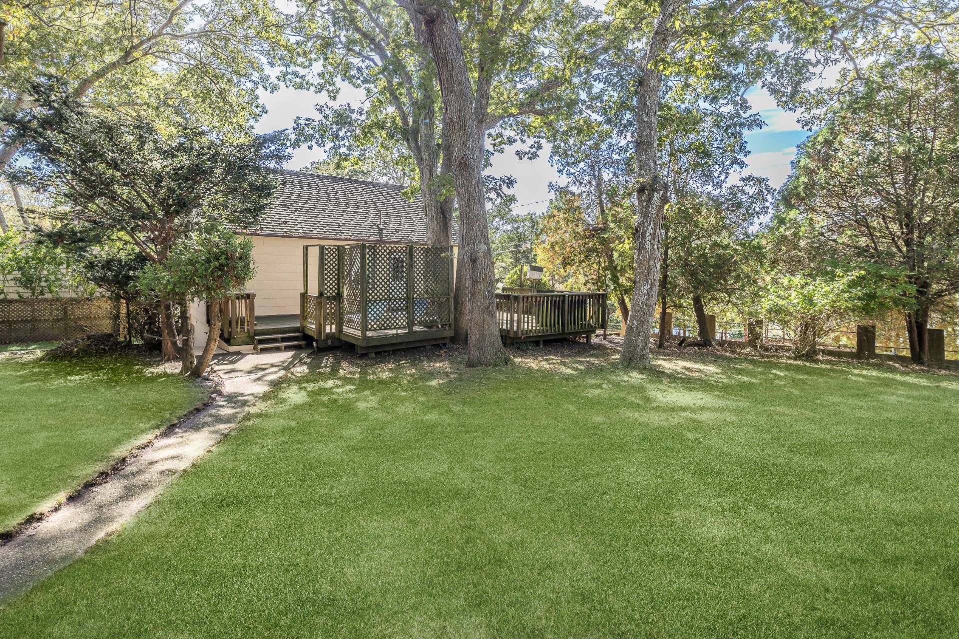 #8 photo, 18-19-22 Lake Side Drive, サフォーク郡 Southampton , NY 11968