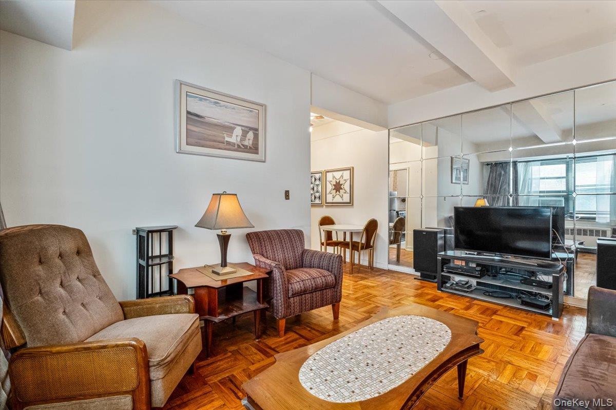 #11 photo, 62-15 53rd Avenue, 皇后區 麦斯佩斯 Maspeth , NY 11378