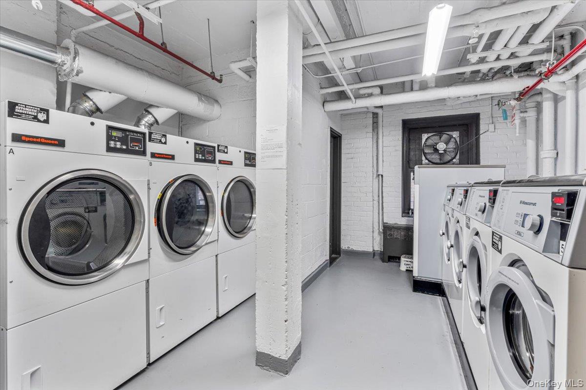 #18 photo, 62-15 53rd Avenue, 皇后區 麦斯佩斯 Maspeth , NY 11378