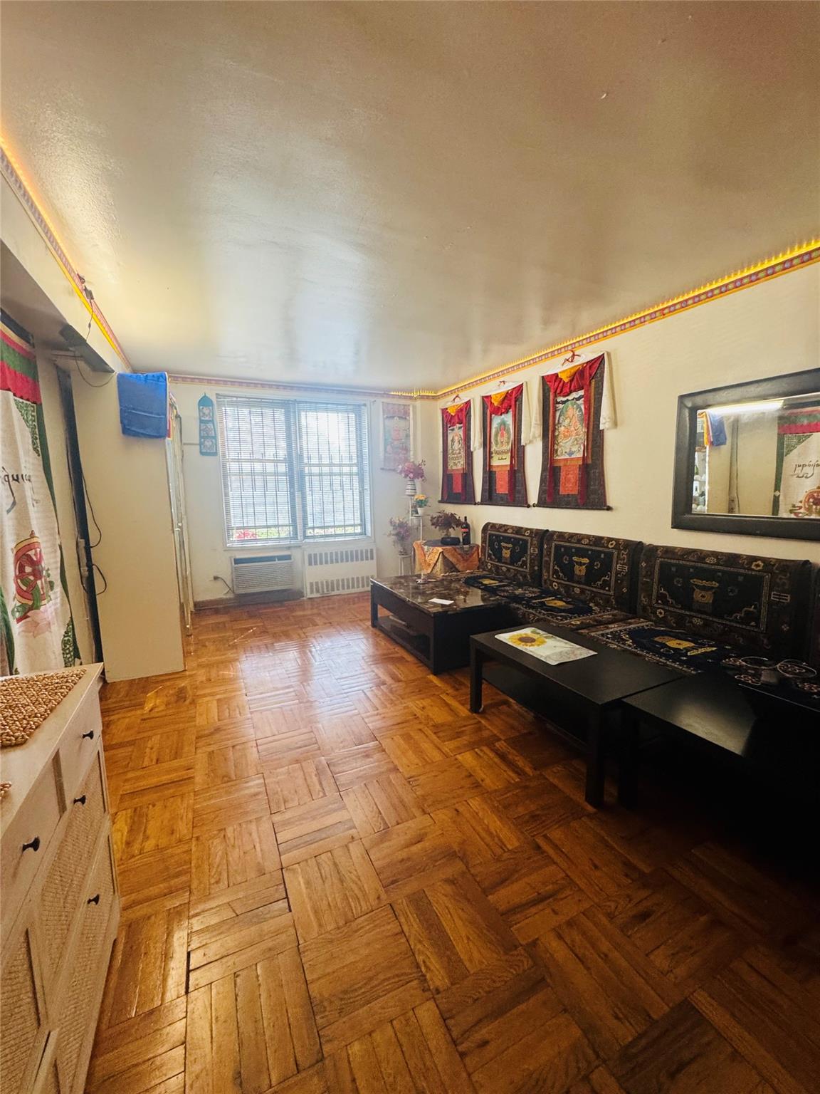 #3 photo, 86-04 Grand Ave, クイーンズ区 Elmhurst , NY 11373