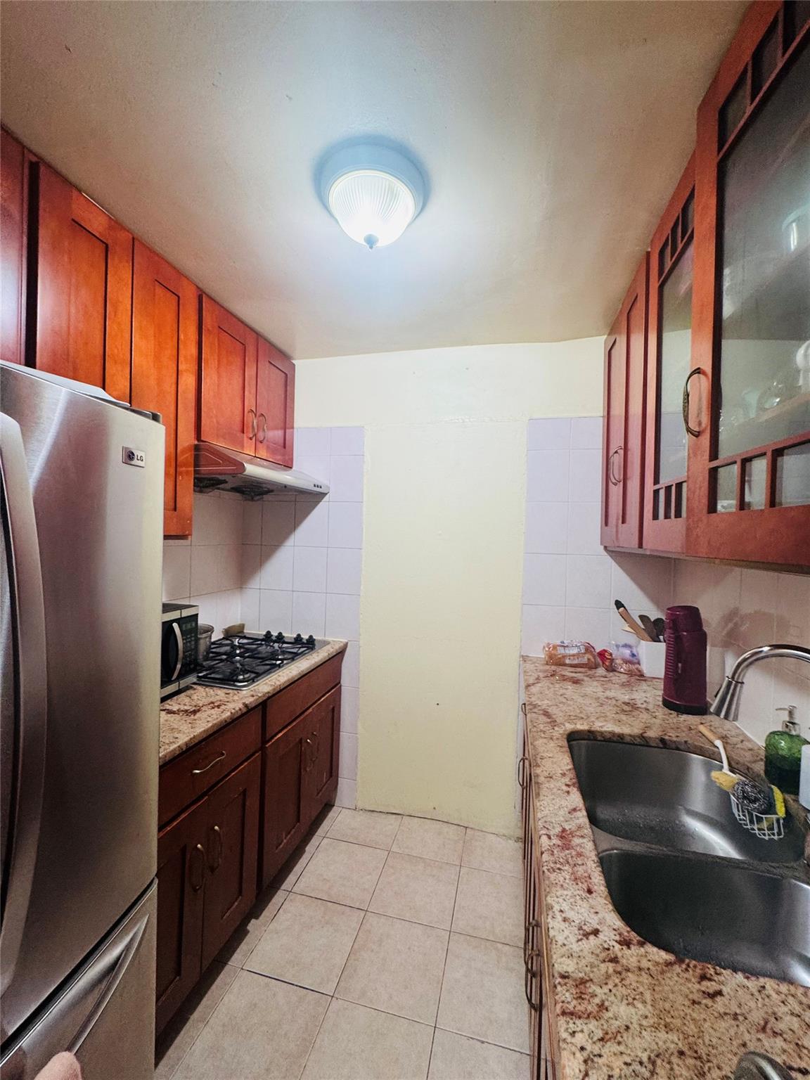 #4 photo, 86-04 Grand Ave, クイーンズ区 Elmhurst , NY 11373