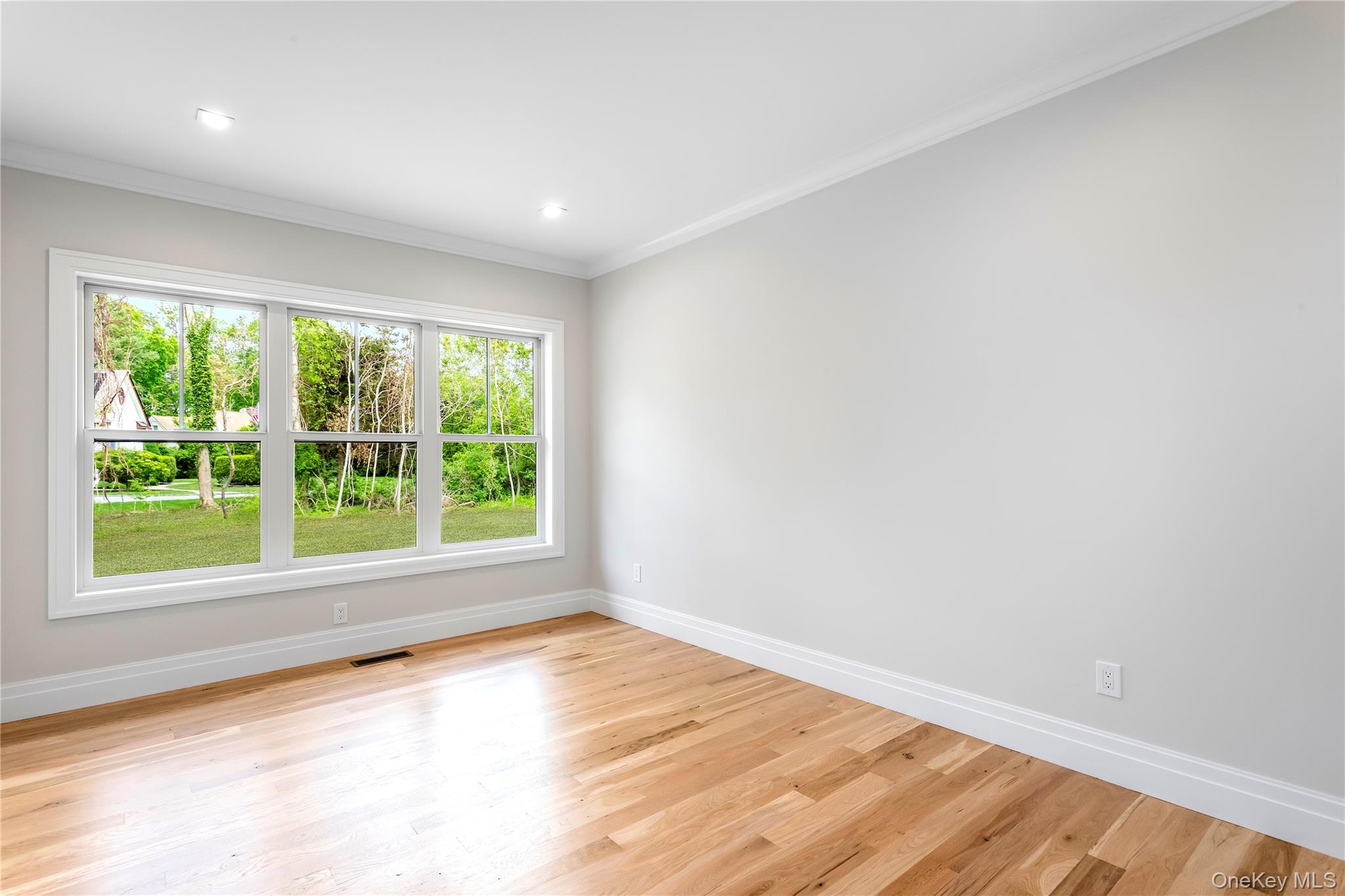 #8 photo, 33 Lagoon Court, サフォーク郡 South Jamesport , NY 11901