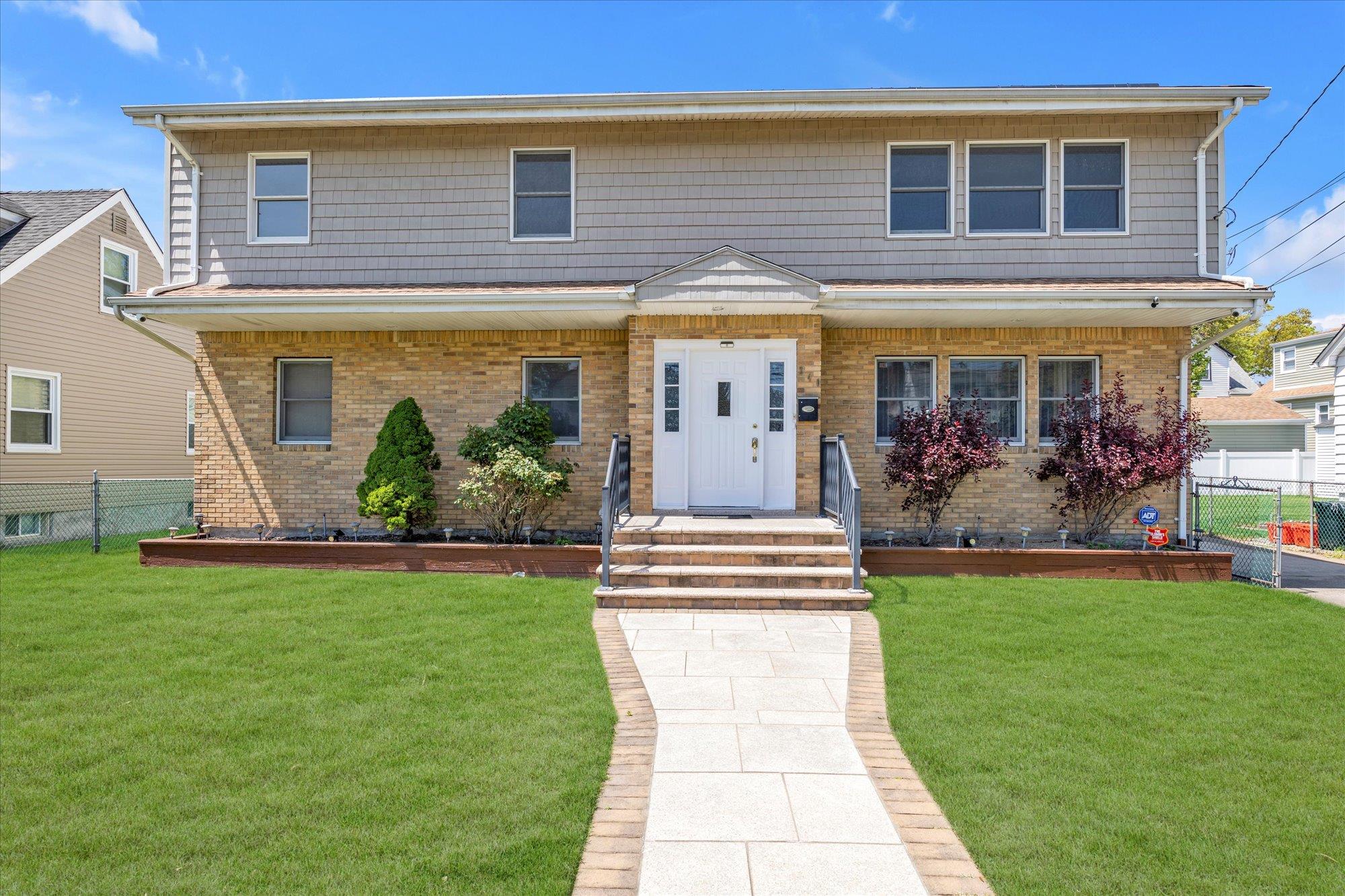 #1 photo, 240 Keller Avenue, নাসাউ কাউন্টি Elmont , NY 11003