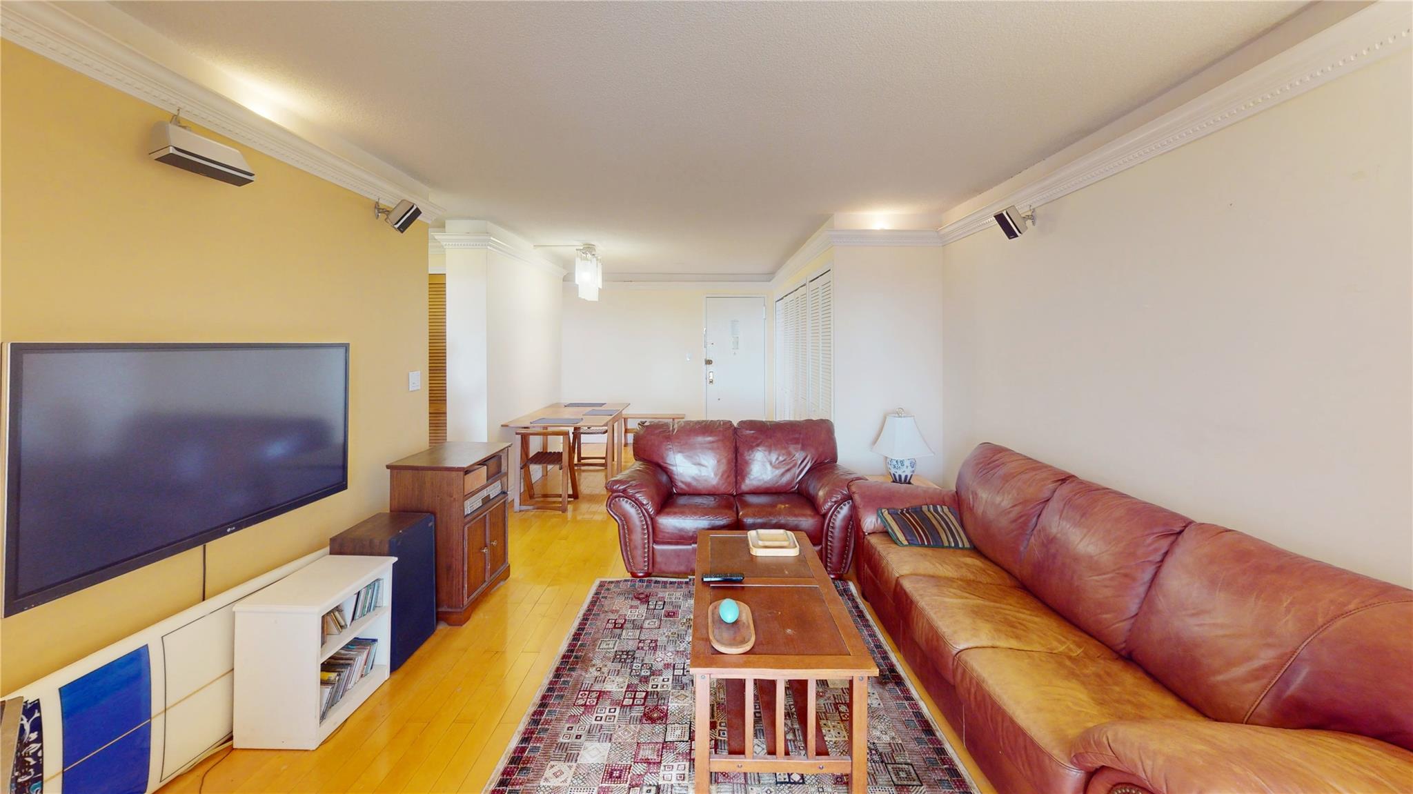 #13 photo, 118-17 Union Turnpike, クイーンズ区 Forest Hills , NY 11375