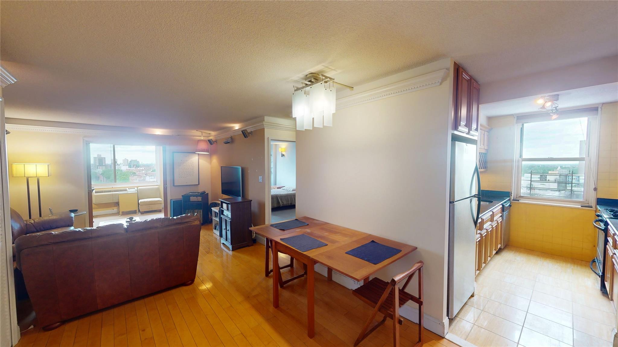 #3 photo, 118-17 Union Turnpike, クイーンズ区 Forest Hills , NY 11375