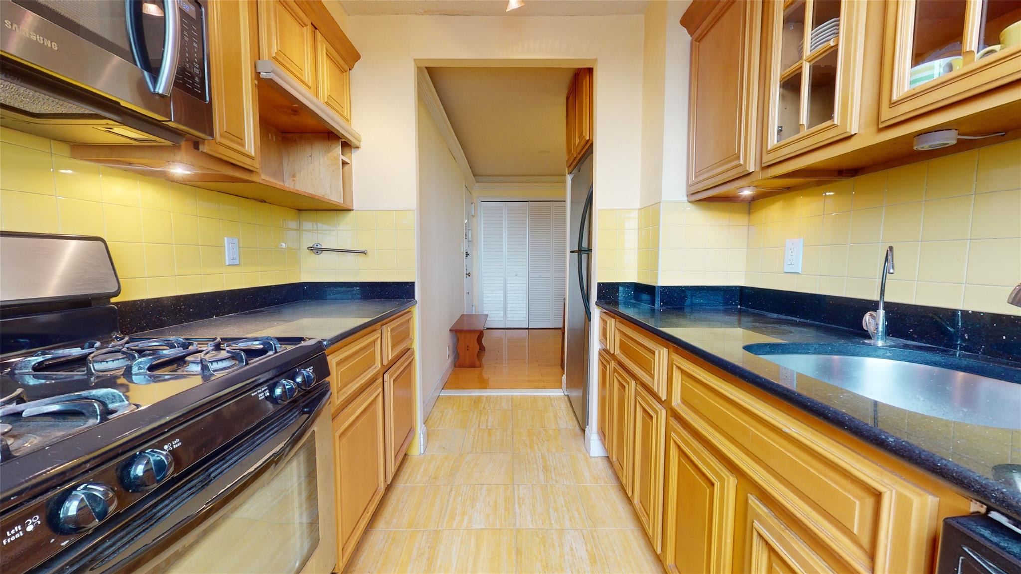 #9 photo, 118-17 Union Turnpike, クイーンズ区 Forest Hills , NY 11375